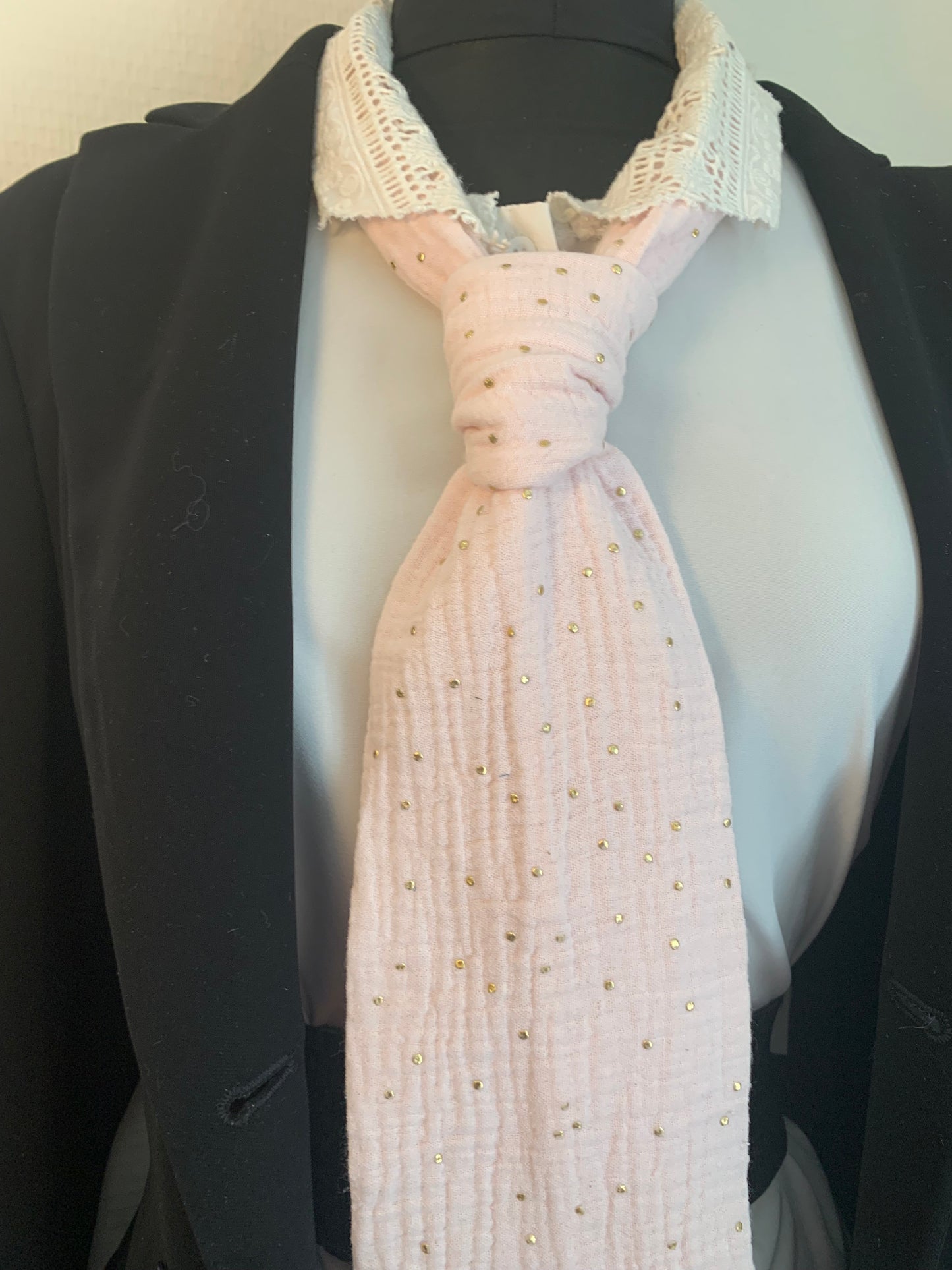Cravate & 23 double gaze rose à paillettes