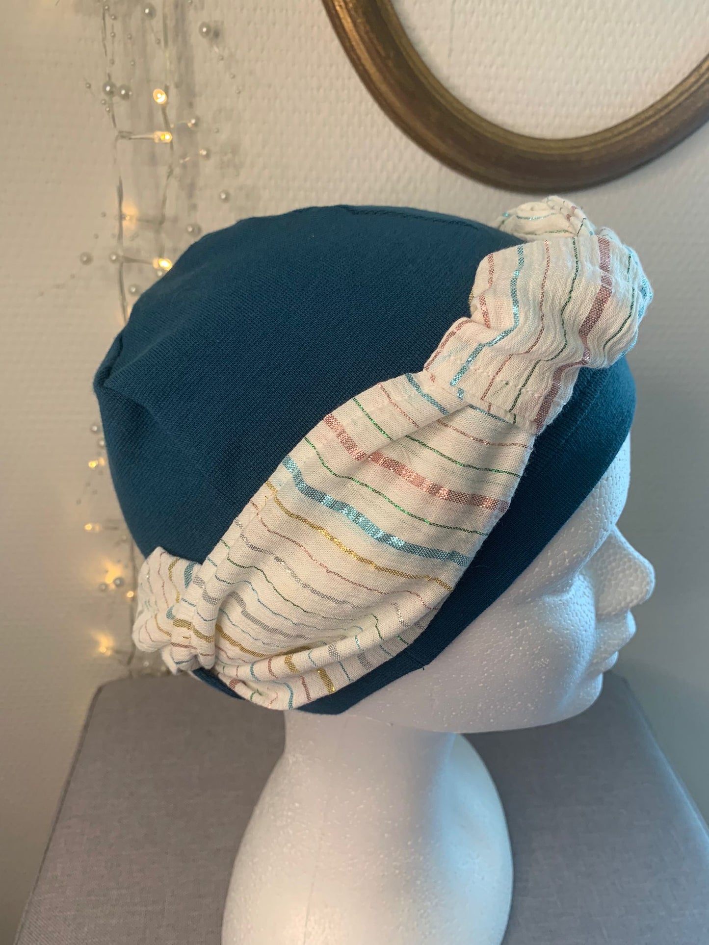 Sublimant 12 Ensemble bonnet de chimiothérapie / Alopécie et son foulard voile rayures brillantes