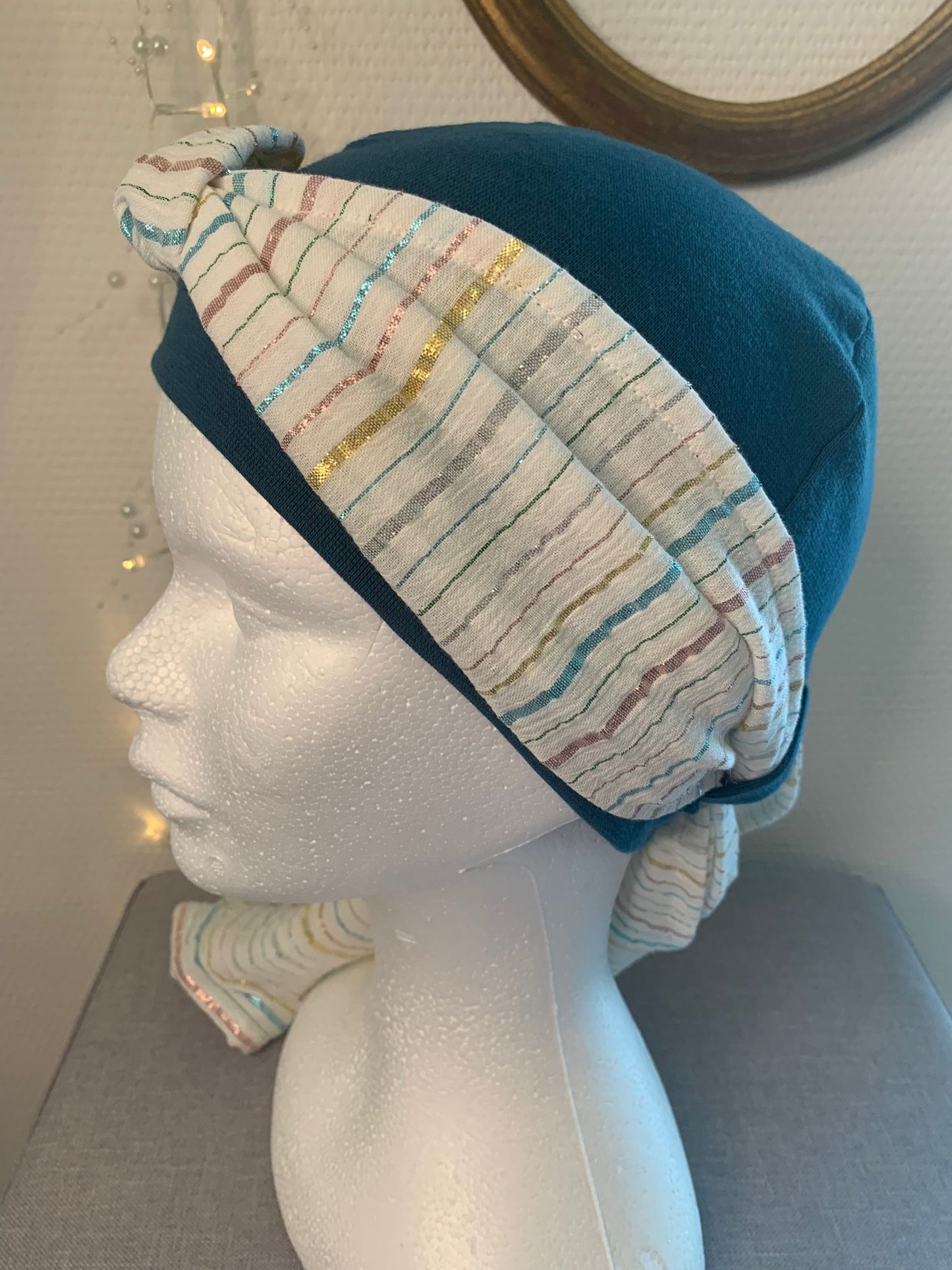 Sublimant 12 Ensemble bonnet de chimiothérapie / Alopécie et son foulard voile rayures brillantes