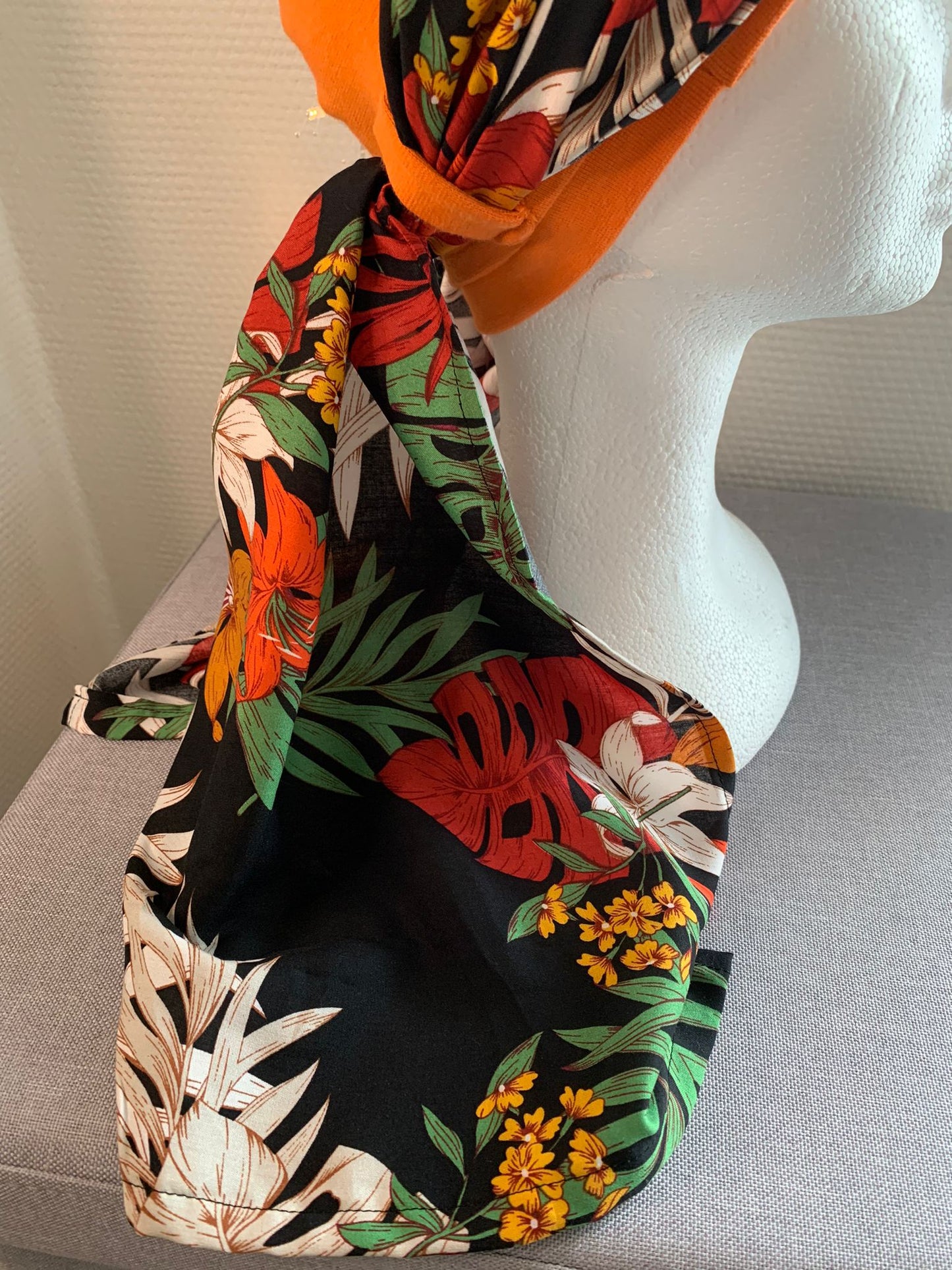 Sublimant 38.O Ensemble bonnet de chimiothérapie/ Alopécie et son foulard