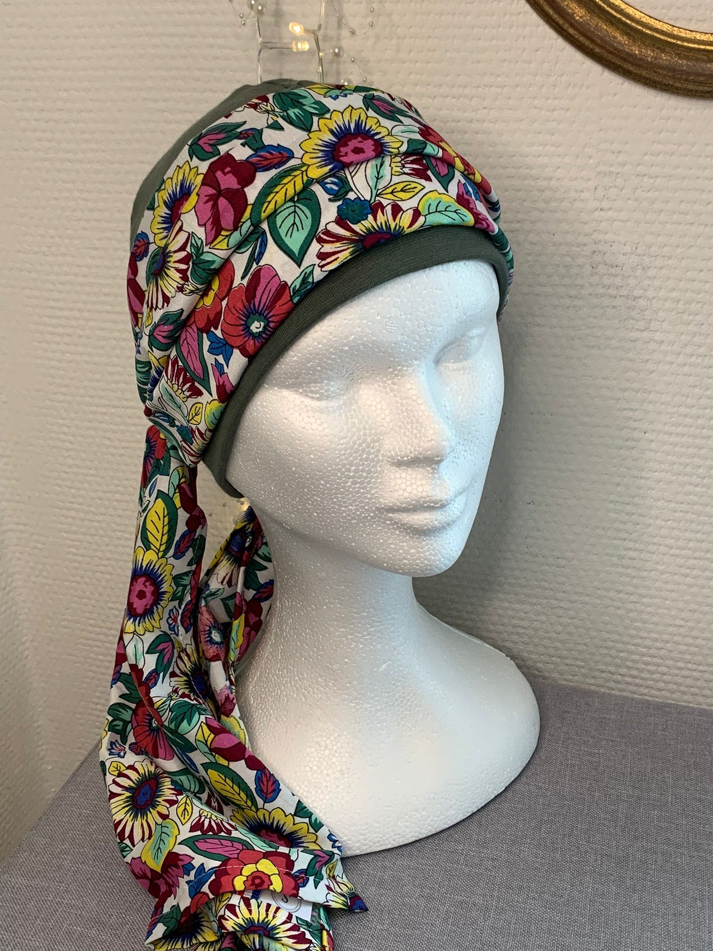 Sublimant 40.V Ensemble bonnet de chimiothérapie/ Alopécie et son foulard