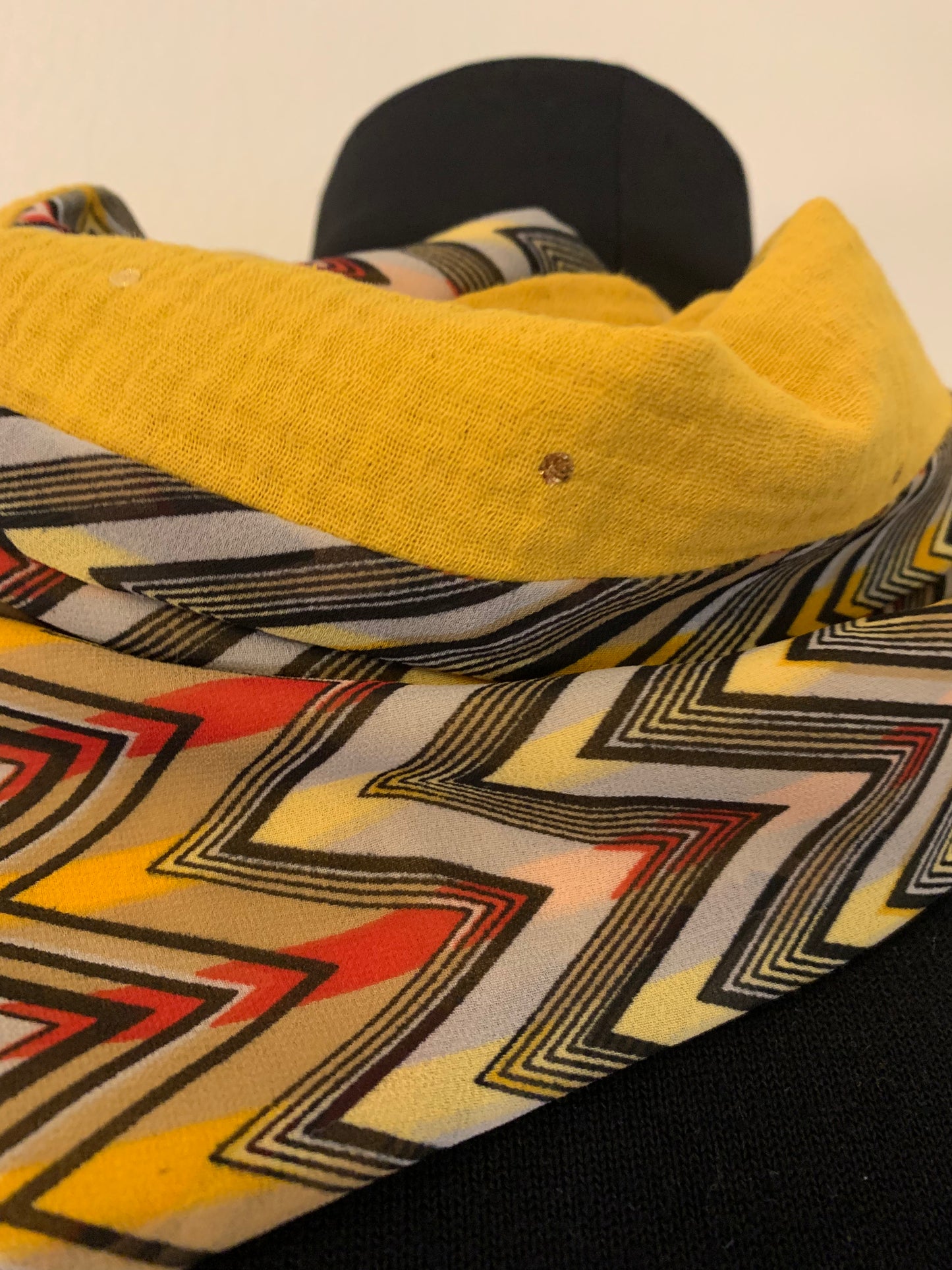 Zig & Zag Foulard à lanières voile et double gaze pointes dorées