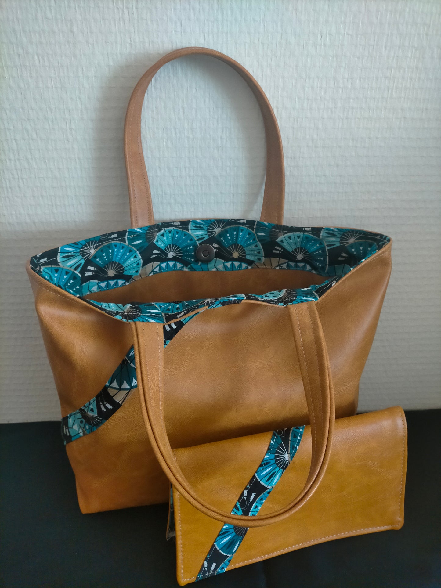 Commande ^personnalisée Sac cabas et son porte chéquier