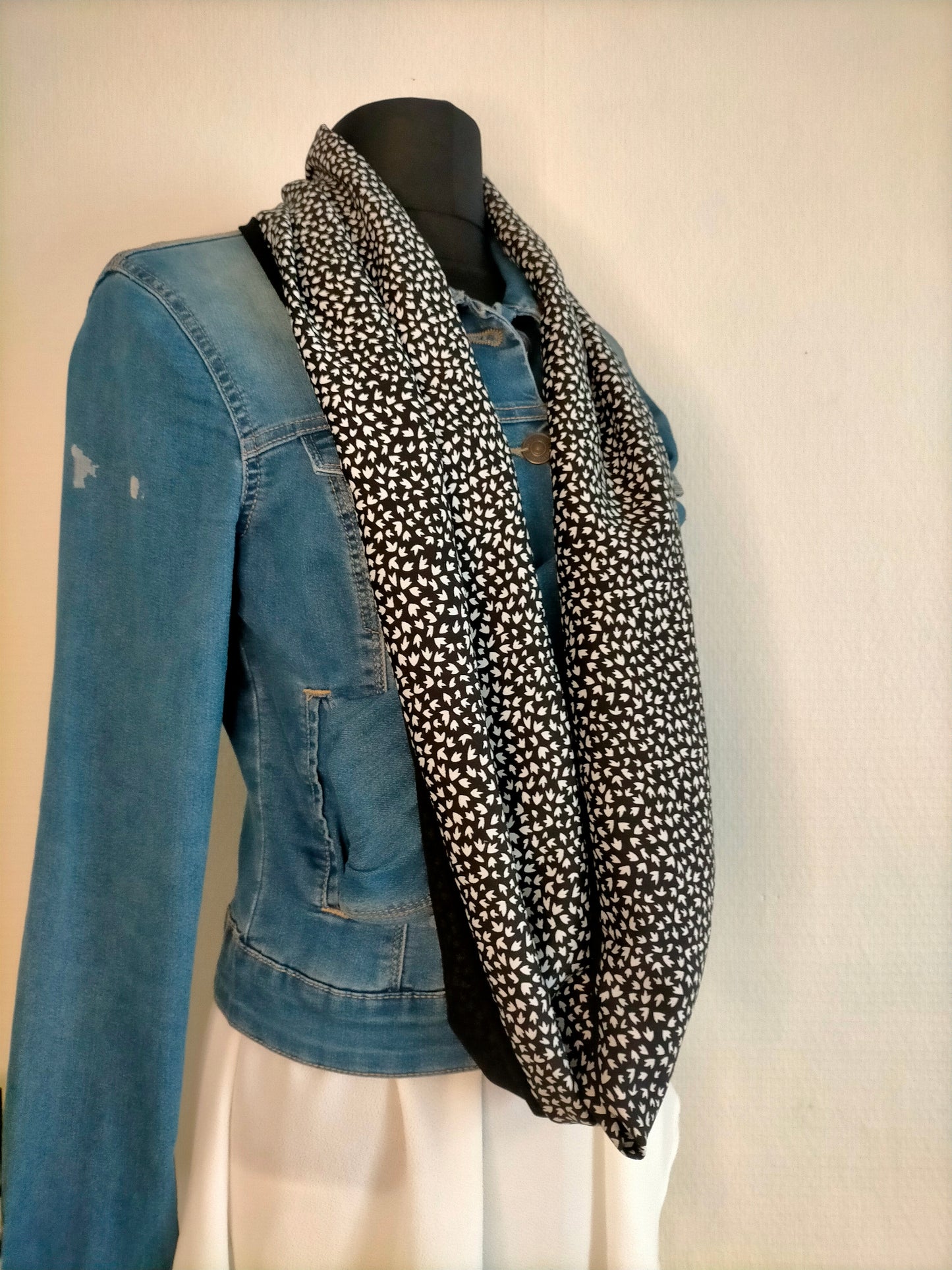 Birdy Double snood viscose imprimé et crêpe uni noir