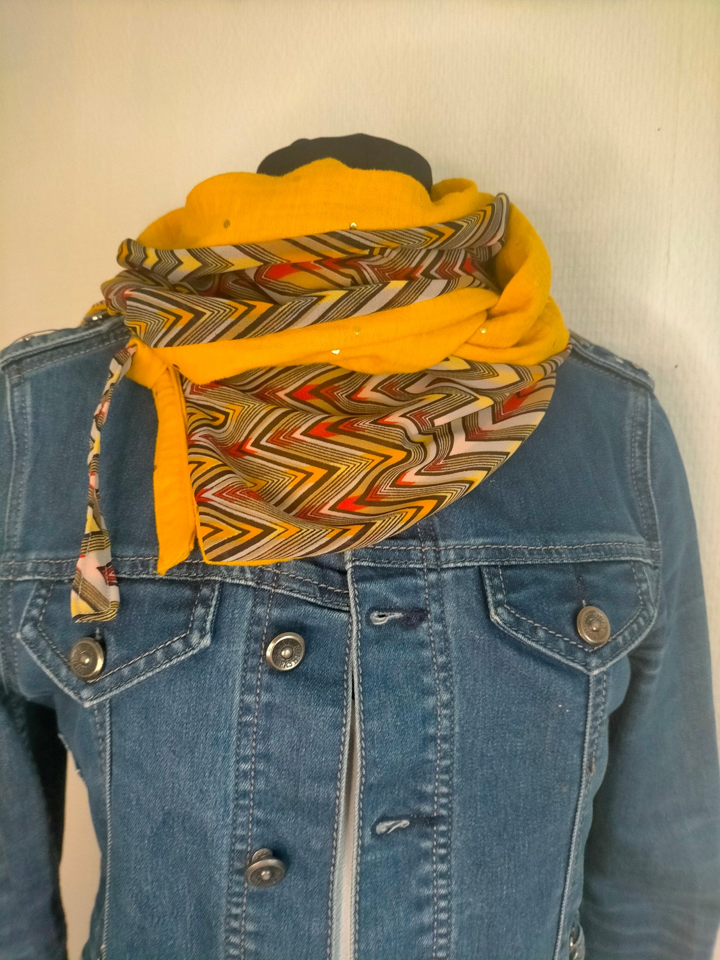 Zig & Zag Foulard en voile et double gaze pointes dorées
