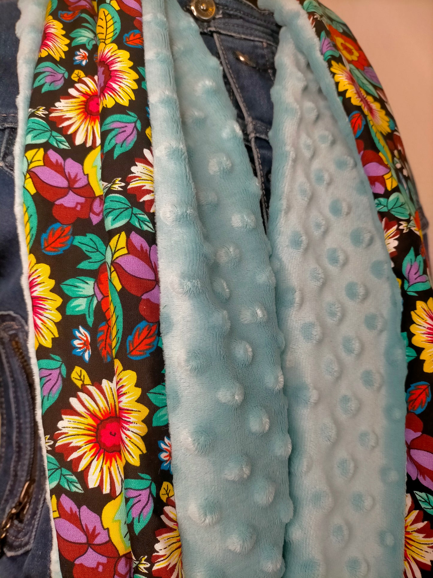 Meeky fleuri II Grand Double snood minky et viscose fleuri