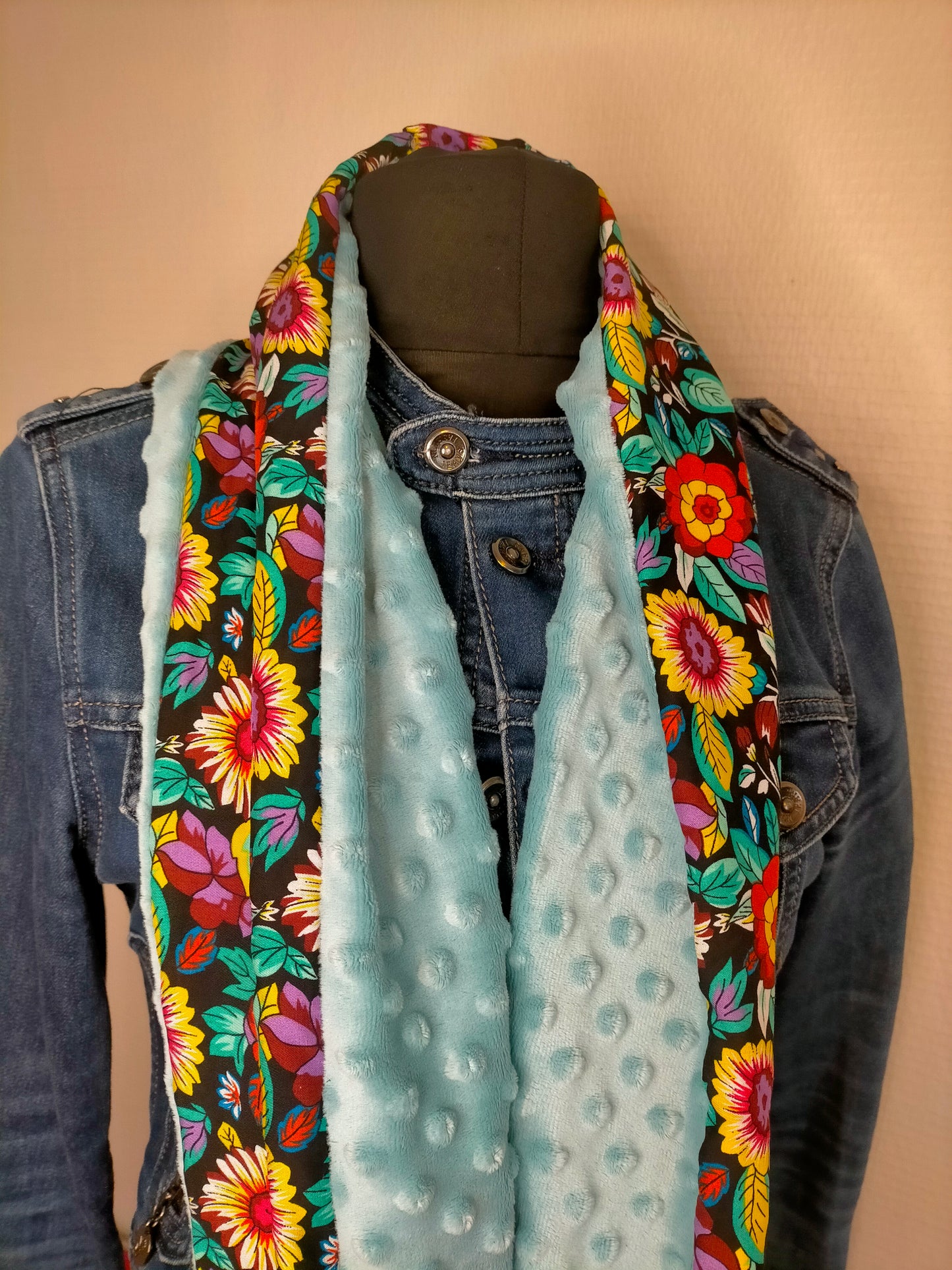 Meeky fleuri Double snood en minky et viscose