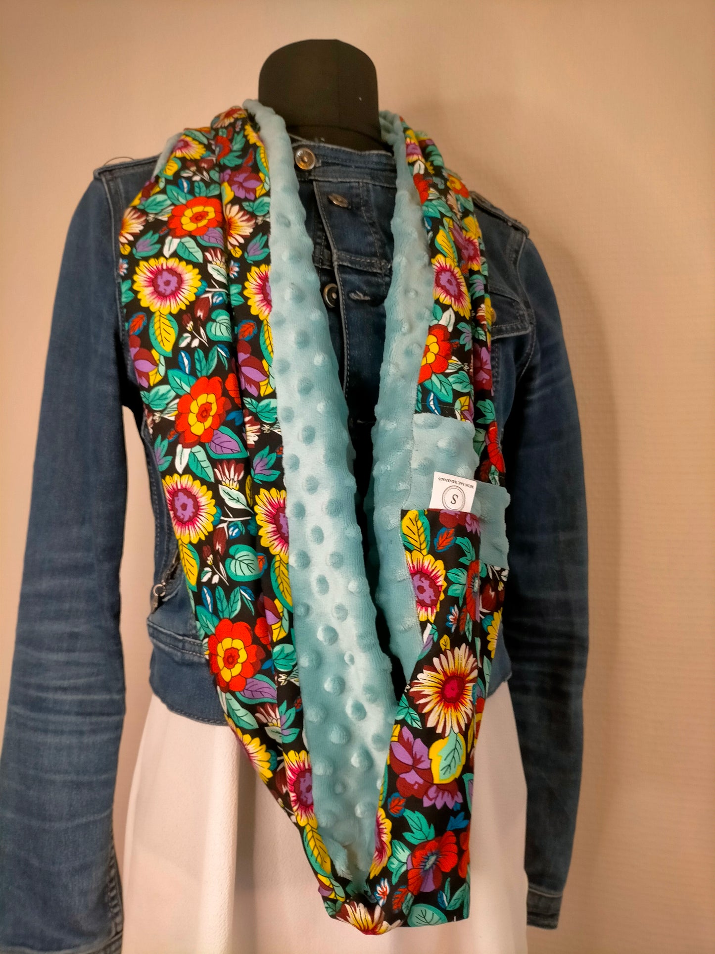 Meeky fleuri II Grand Double snood minky et viscose fleuri
