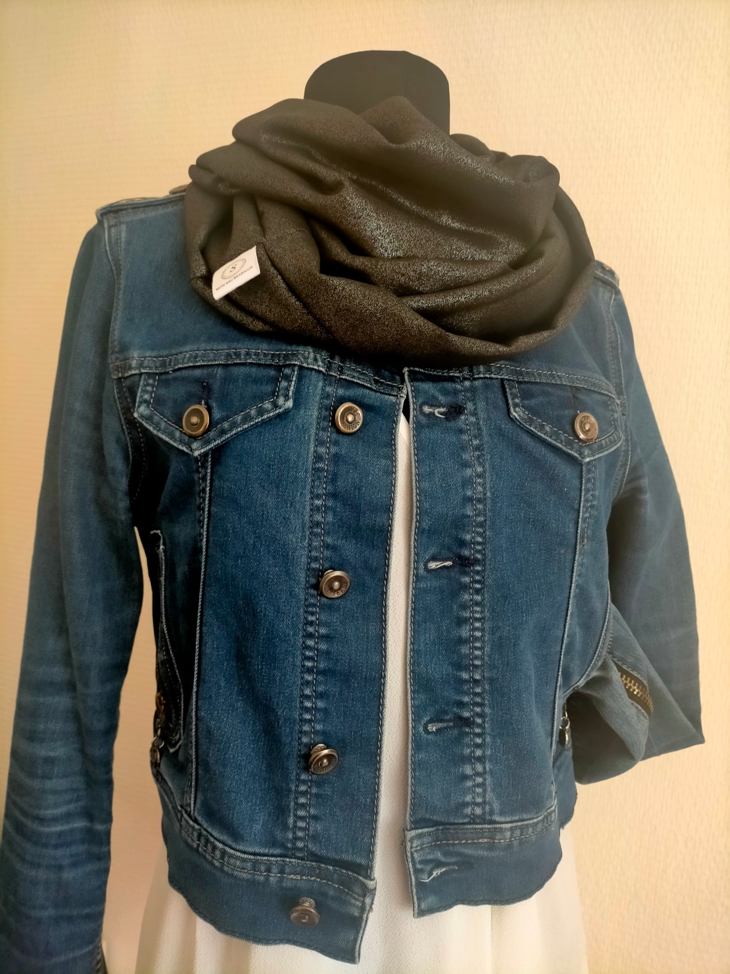 Simplicité brillance noire Foulard double snood en viscose