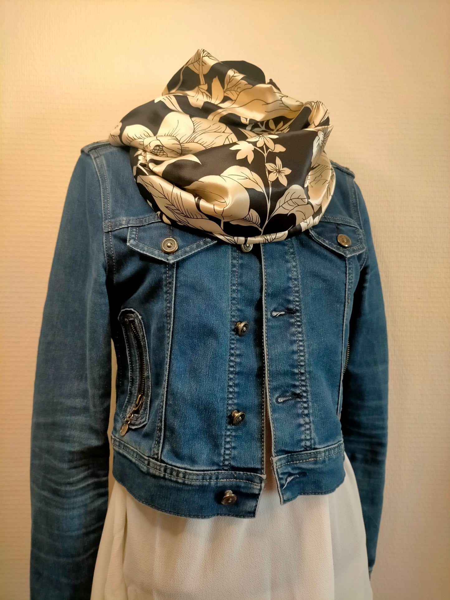Satin noir Foulard double et large tour de cou satin de coton