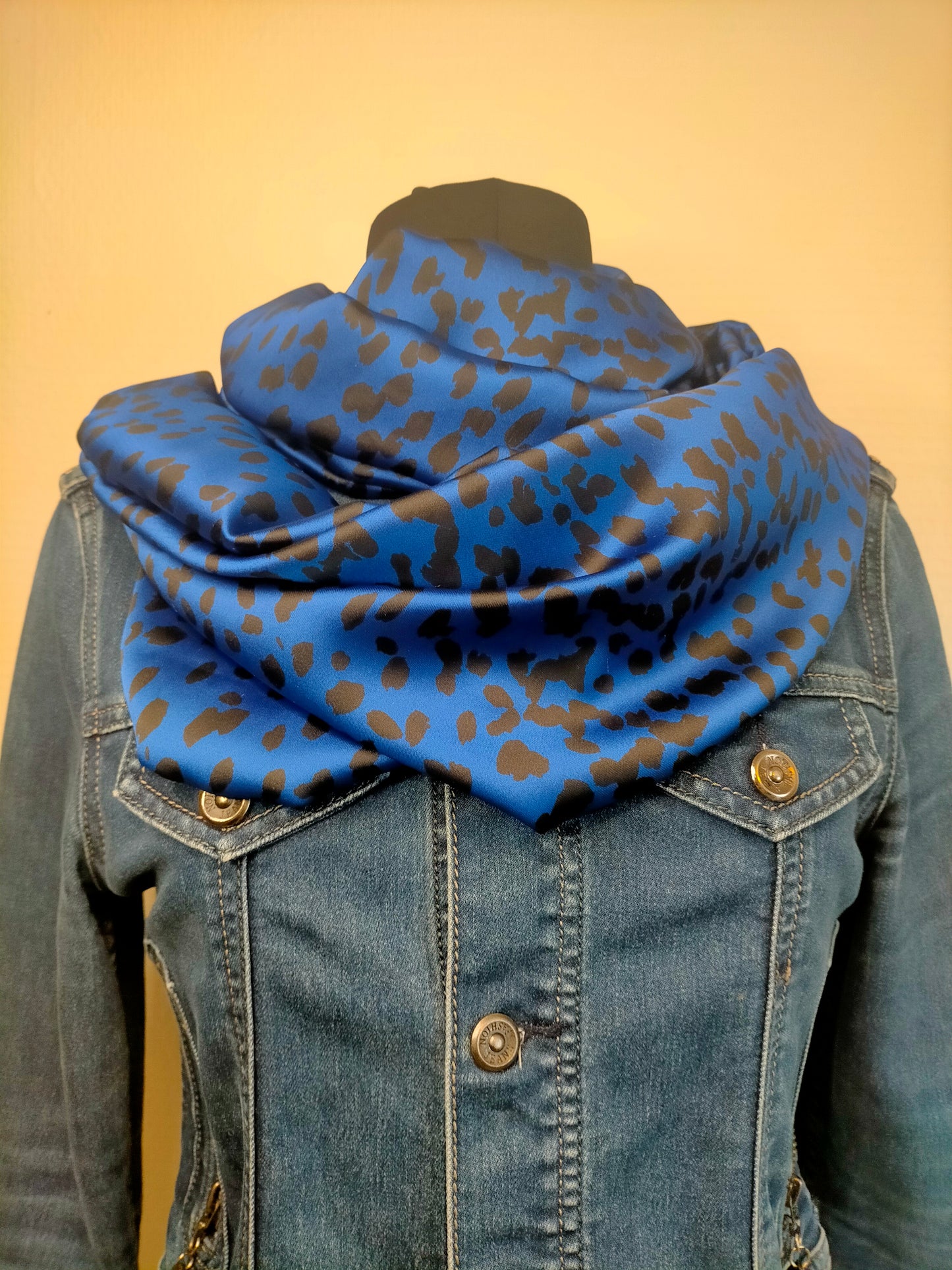Versa bleu Big double snood en satin