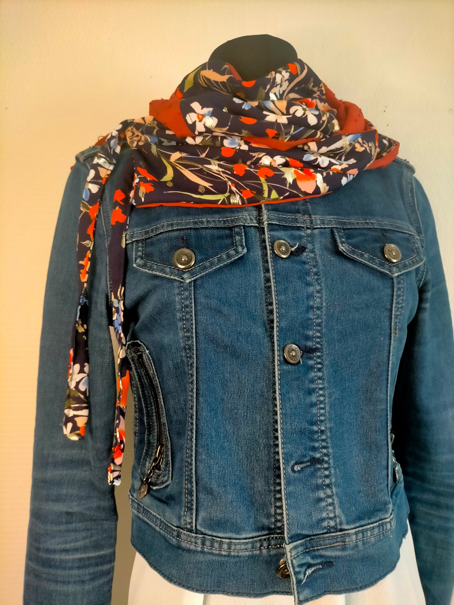 Fleurs en terracotta Foulard à lanières en viscose et coton plumetis terracotta