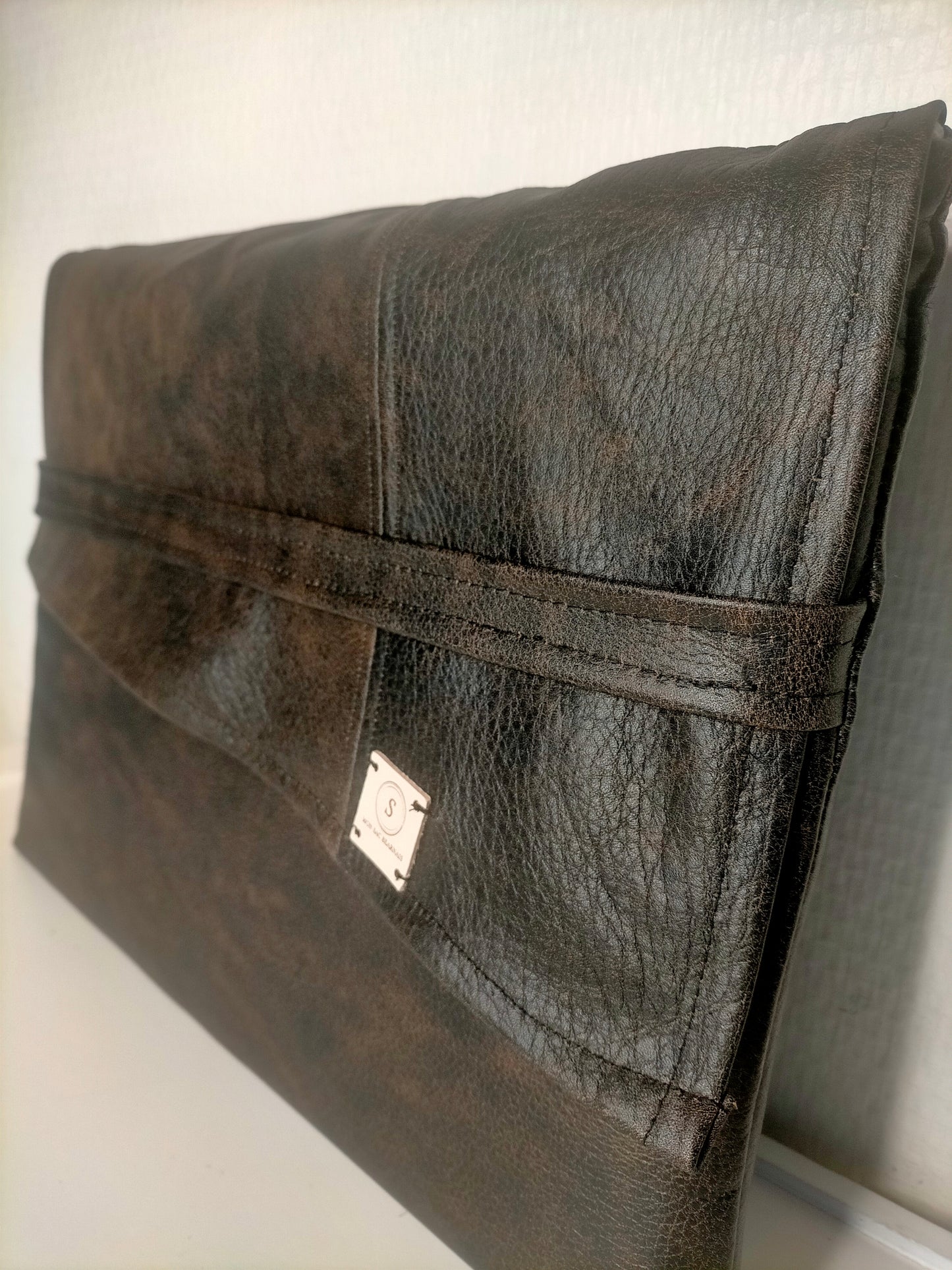Commande personnalisée Pochette matelassée en cuir pour MACBOOK