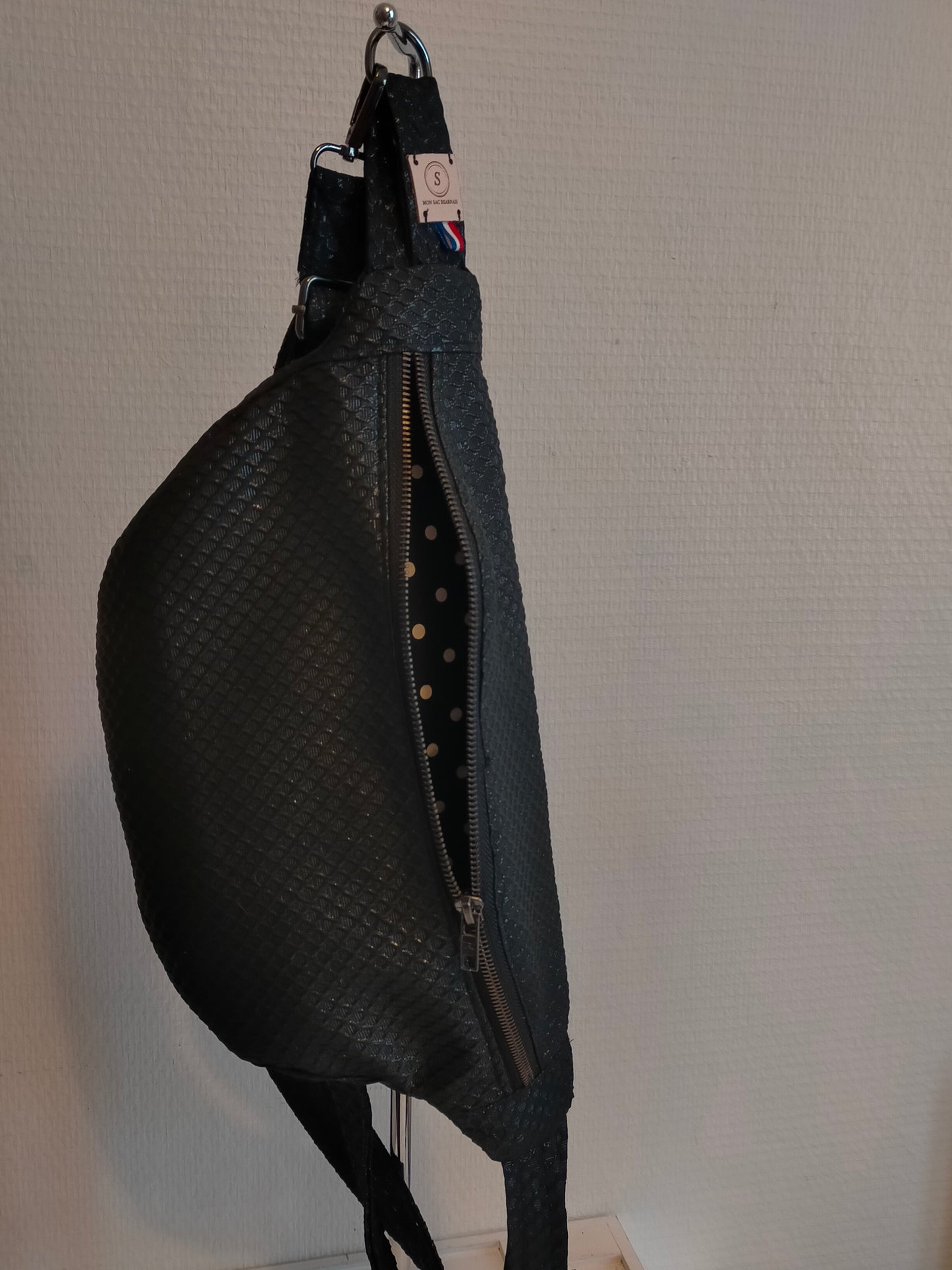 Brillance Sac banane spéciale gauchère