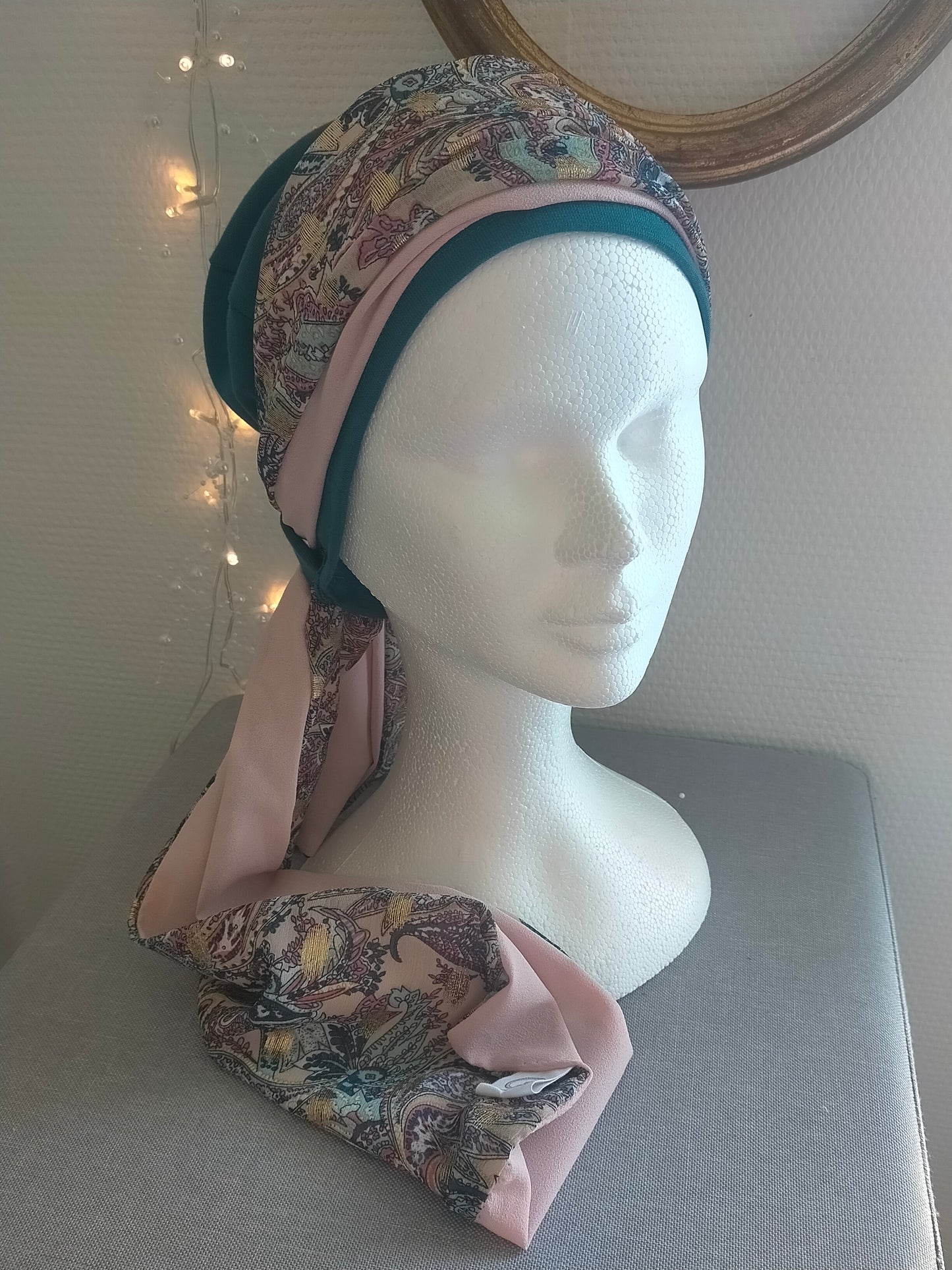 Sublimant 4 Ensemble bonnet de chimiothérapie/ Alopécie et son foulard REVERSIBLE voile fleuri lurex et crêpe rose pale