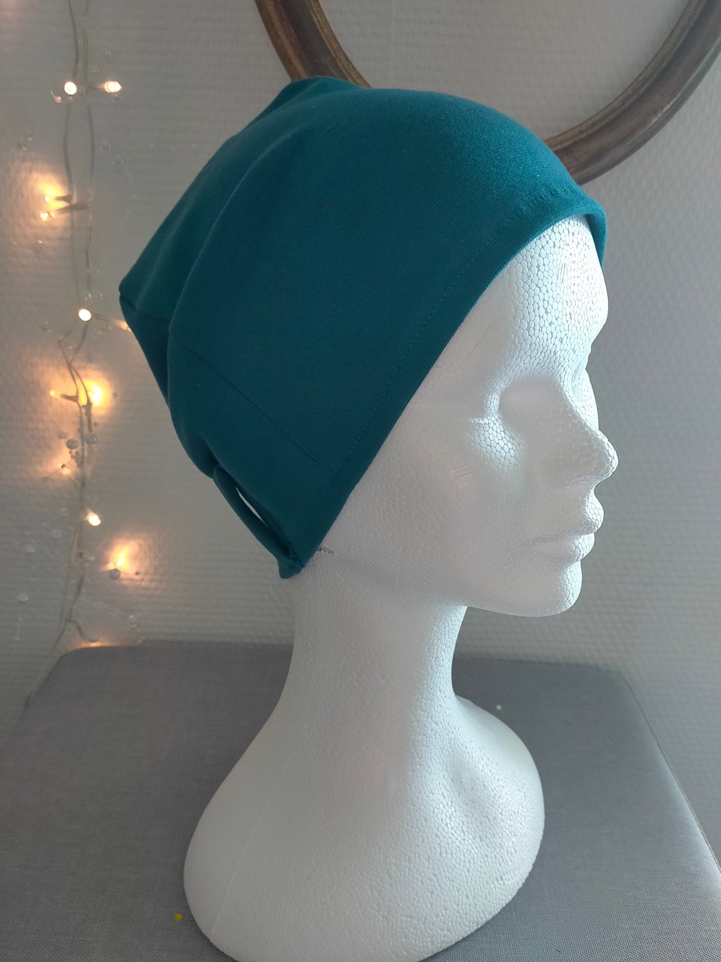 Sublimant 34 Ensemble bonnet de chimiothérapie/ Alopécie et son foulard REVERSIBLE voile viscose liseré doré