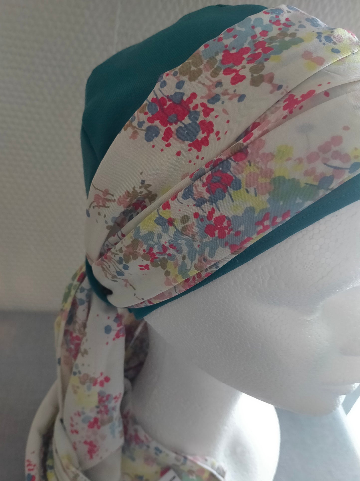 Sublimant 17 Ensemble bonnet de chimiothérapie/Alopécie et son foulard