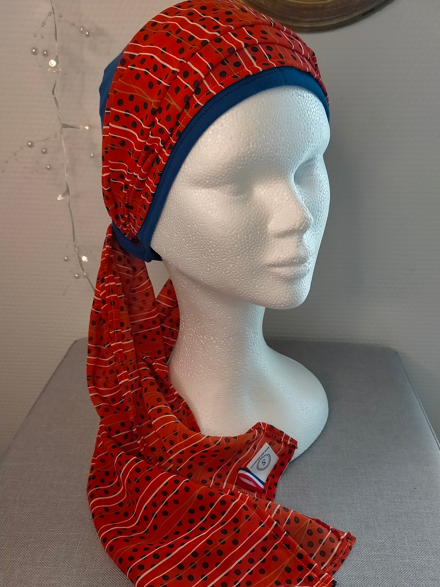 Sublimant 23 Ensemble Bonnet de chimiothérapie / Alopécie et son foulard en voile MODELE UNIQUE