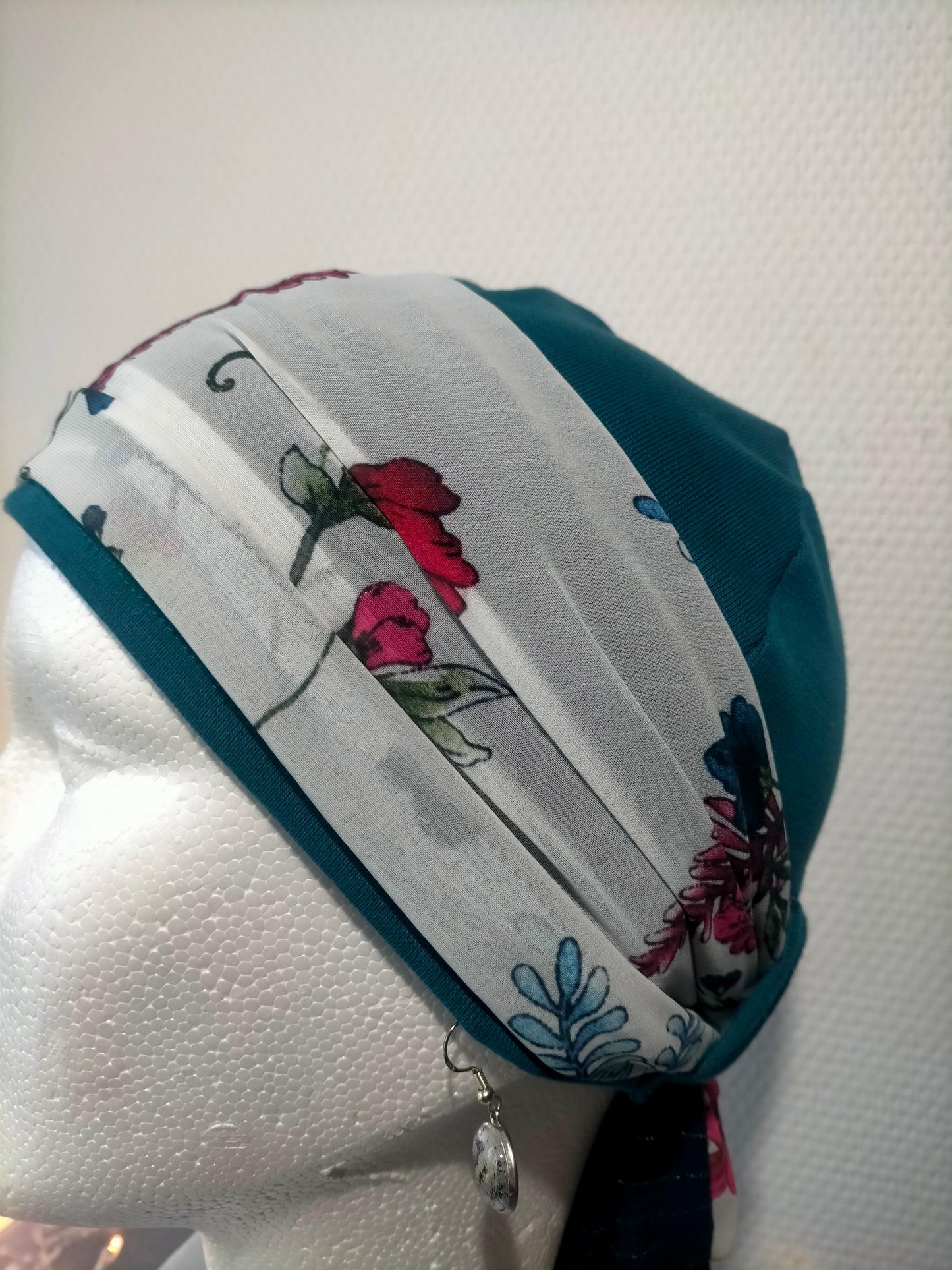 Sublimant 34 Ensemble bonnet de chimiothérapie/ Alopécie et son foulard REVERSIBLE voile viscose liseré doré