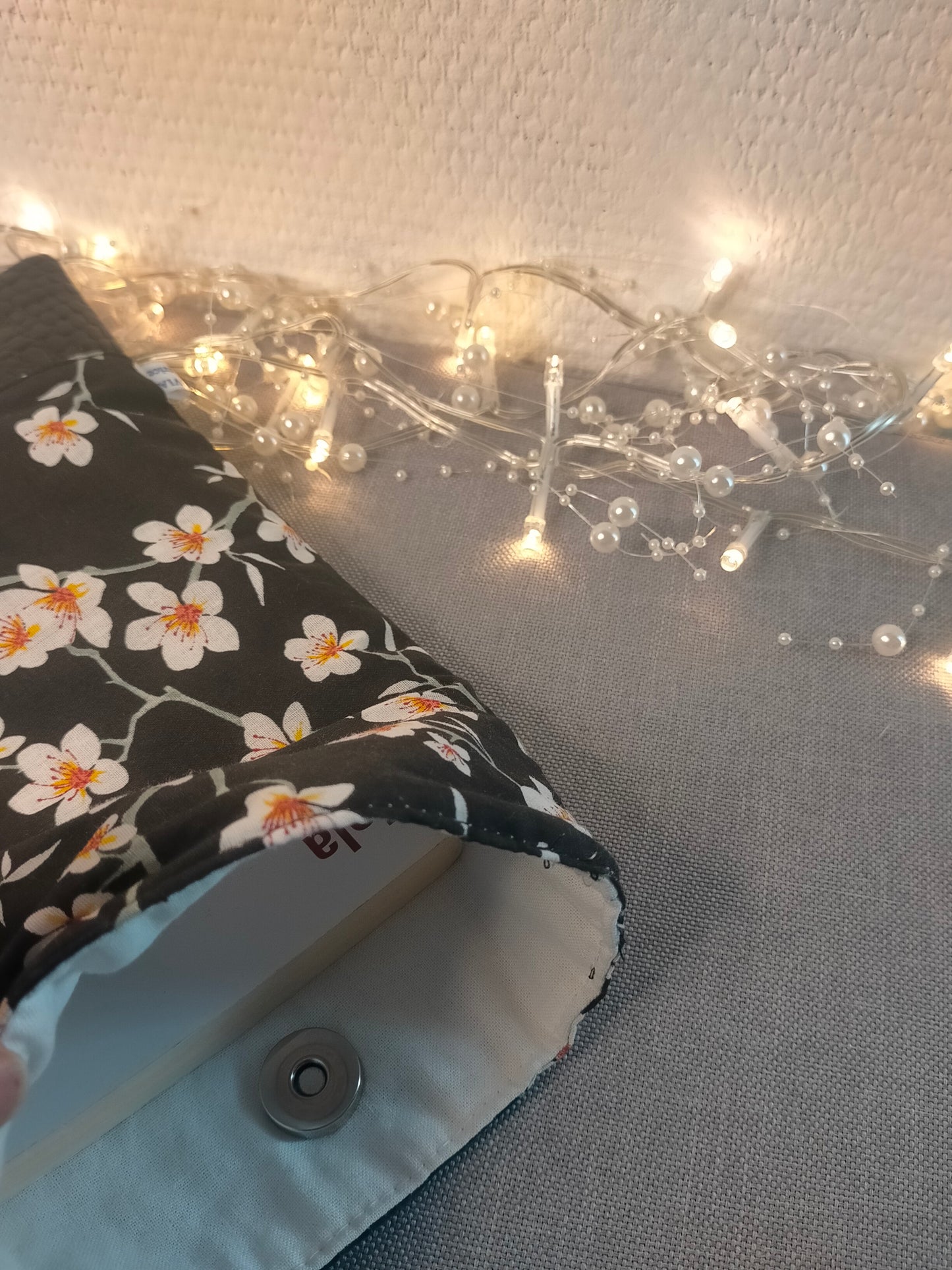Magnolia Pochette pour livre de poche