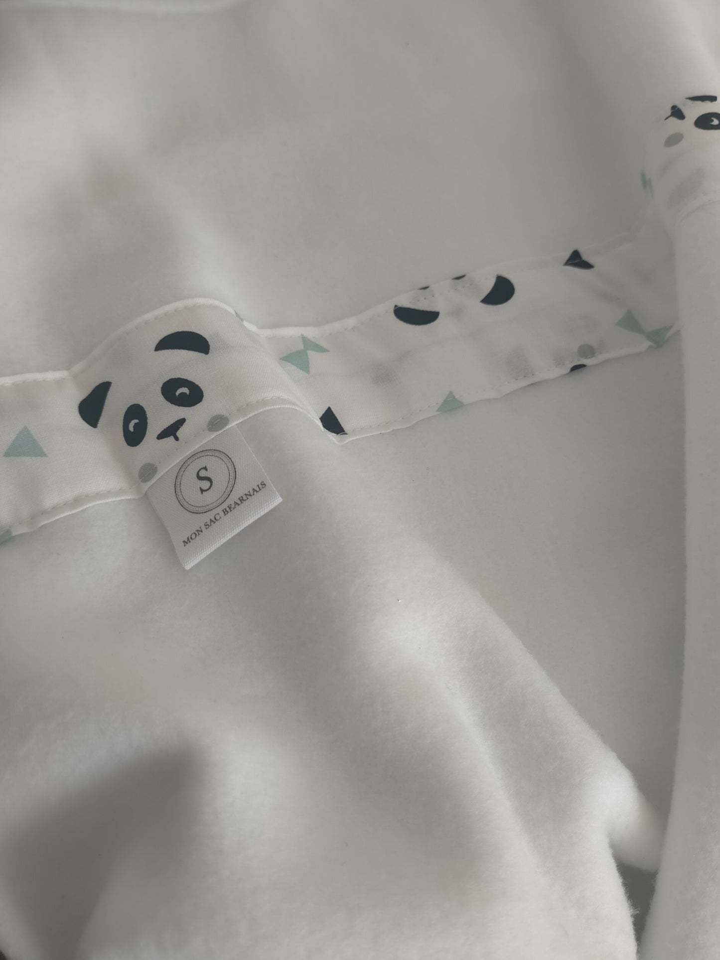 Panda Couverture en polaire blanche et coton 73 x 52