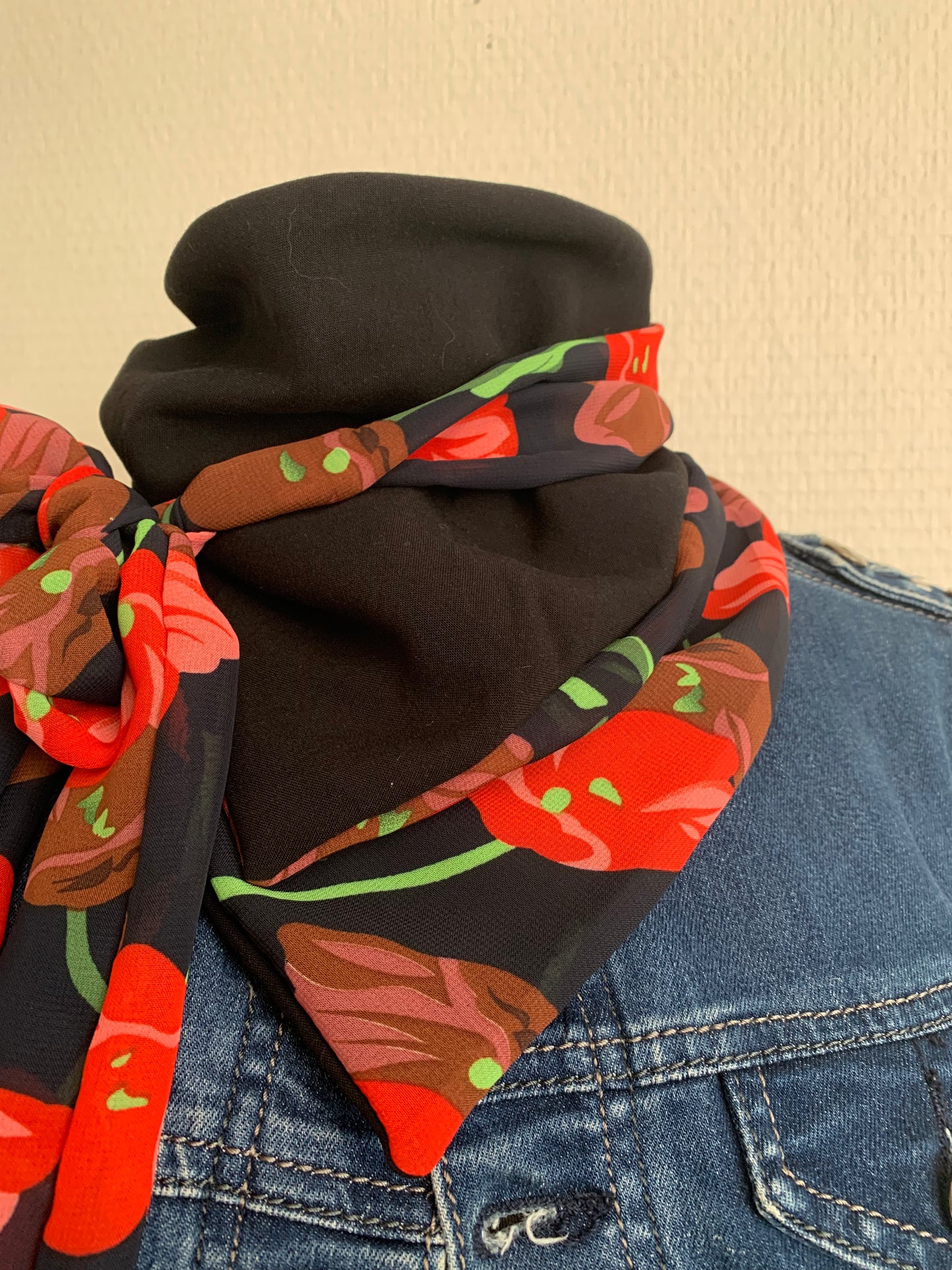 Mimi 2 Mini Foulard forme triangle à lanières