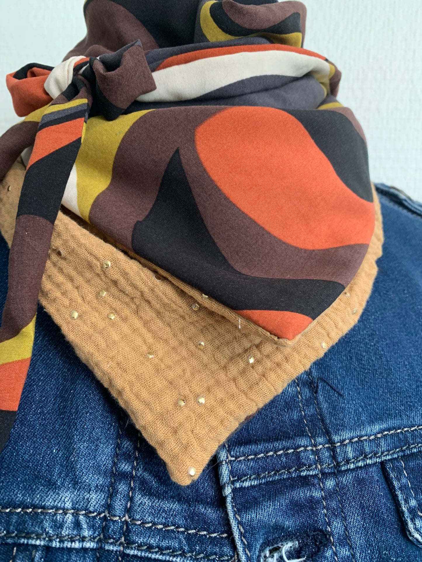 Mimi 3 Mini Foulard forme triangle à lanières