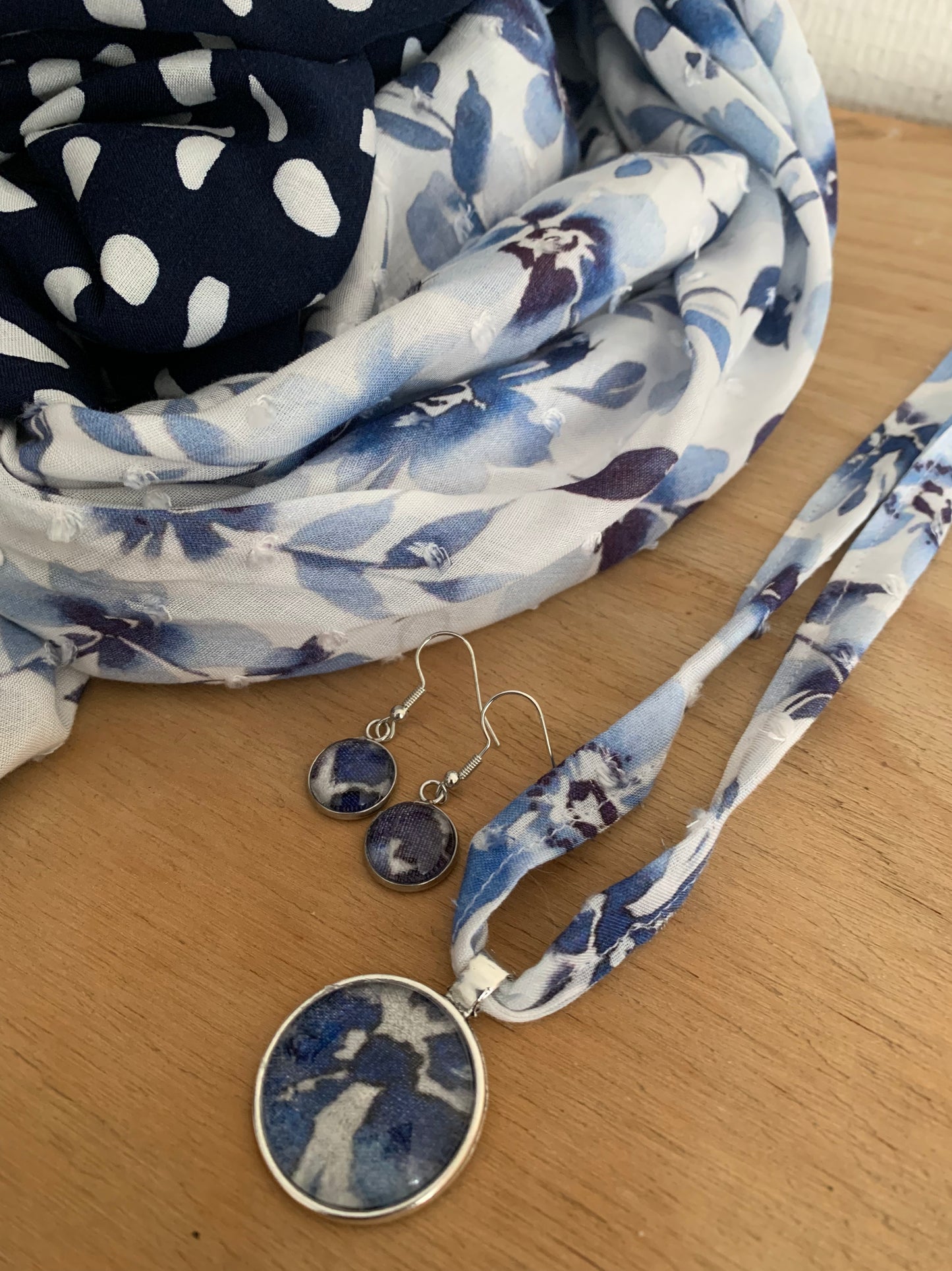 Parure Renaissance Collier et boucles d'oreilles