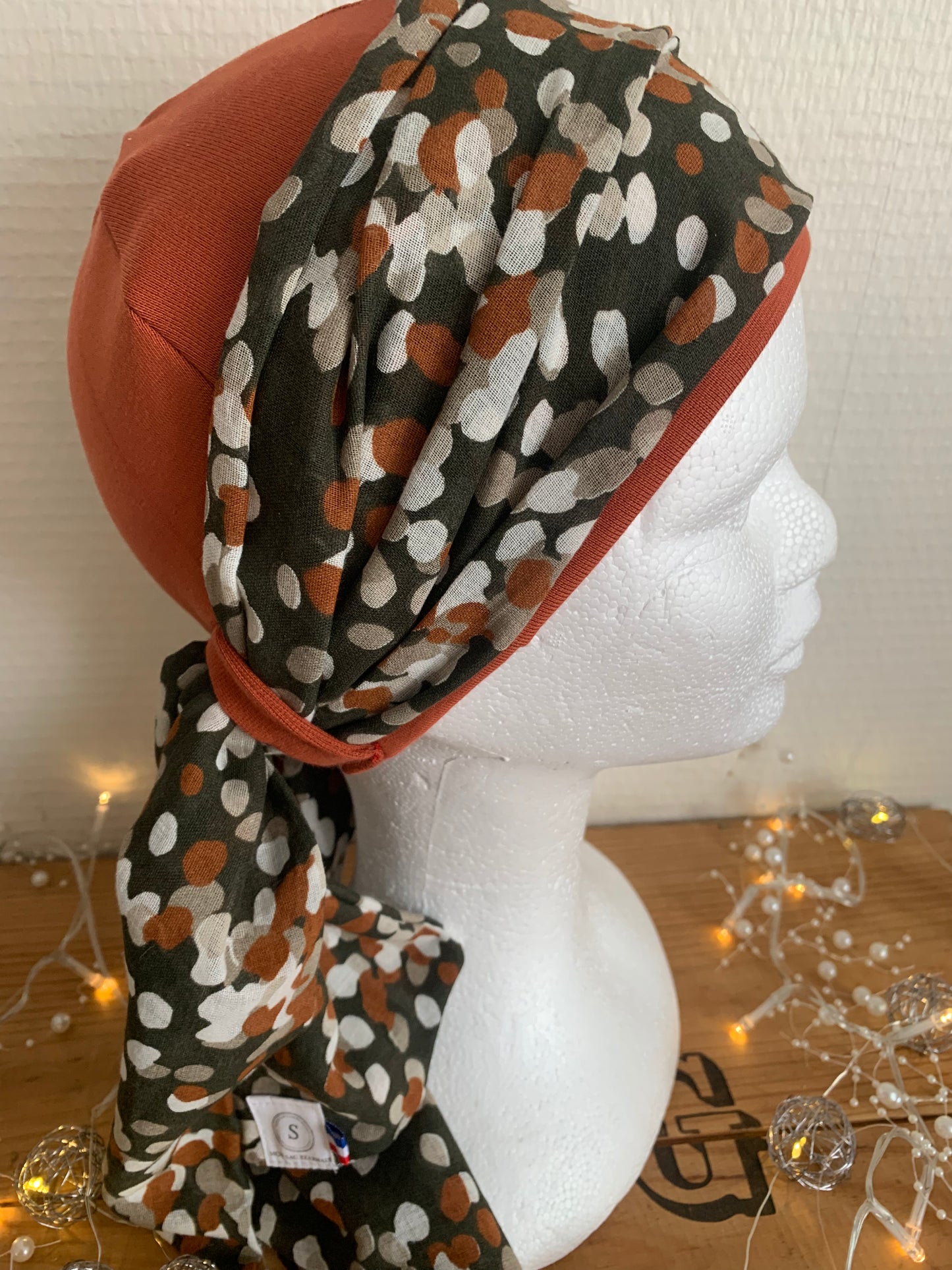 Sublimant 54 Ensemble bonnet de chimiothérapie/ Alopécie et son foulard REVERSIBLE