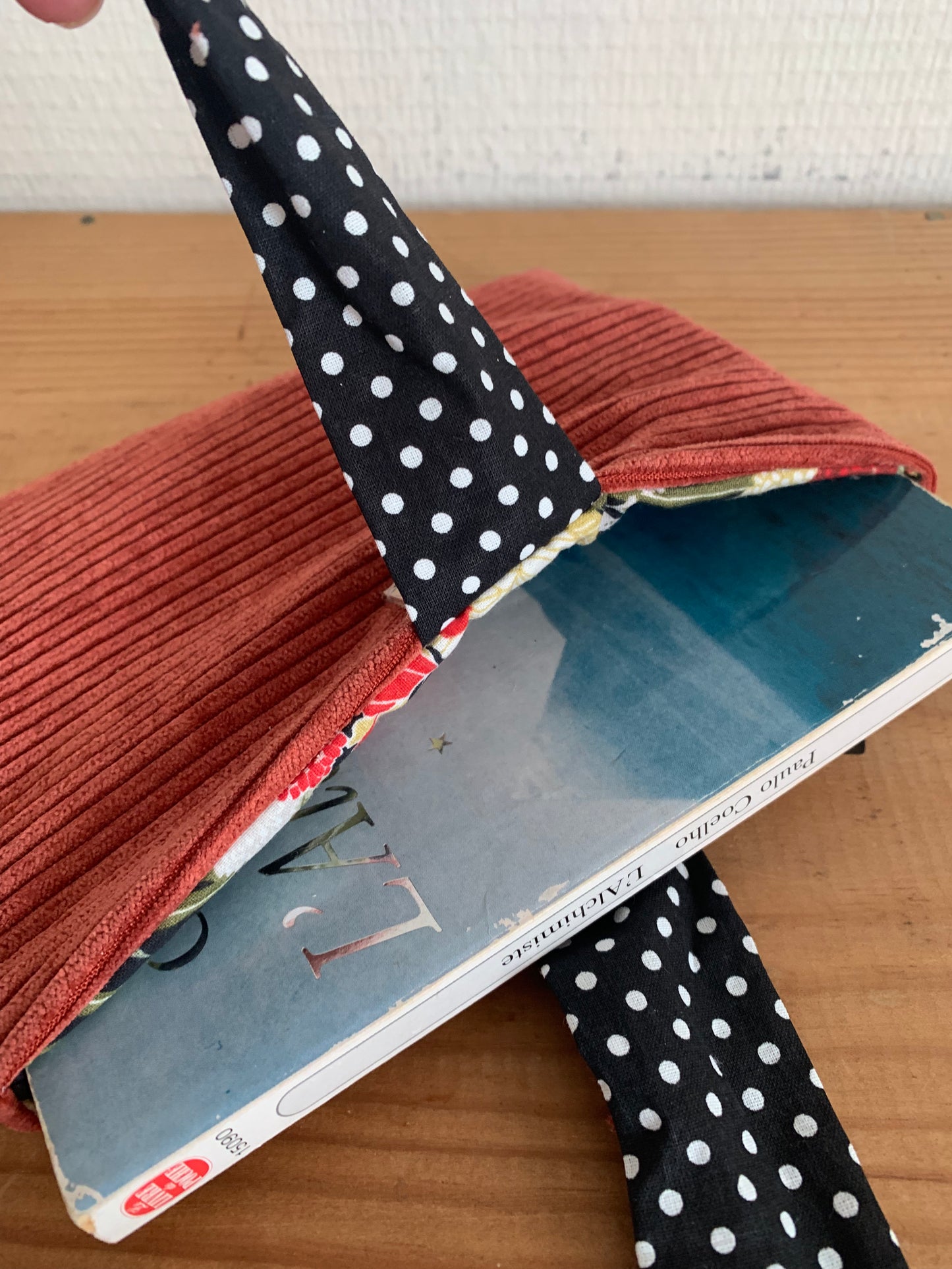 Pochette pour livre de poche 2