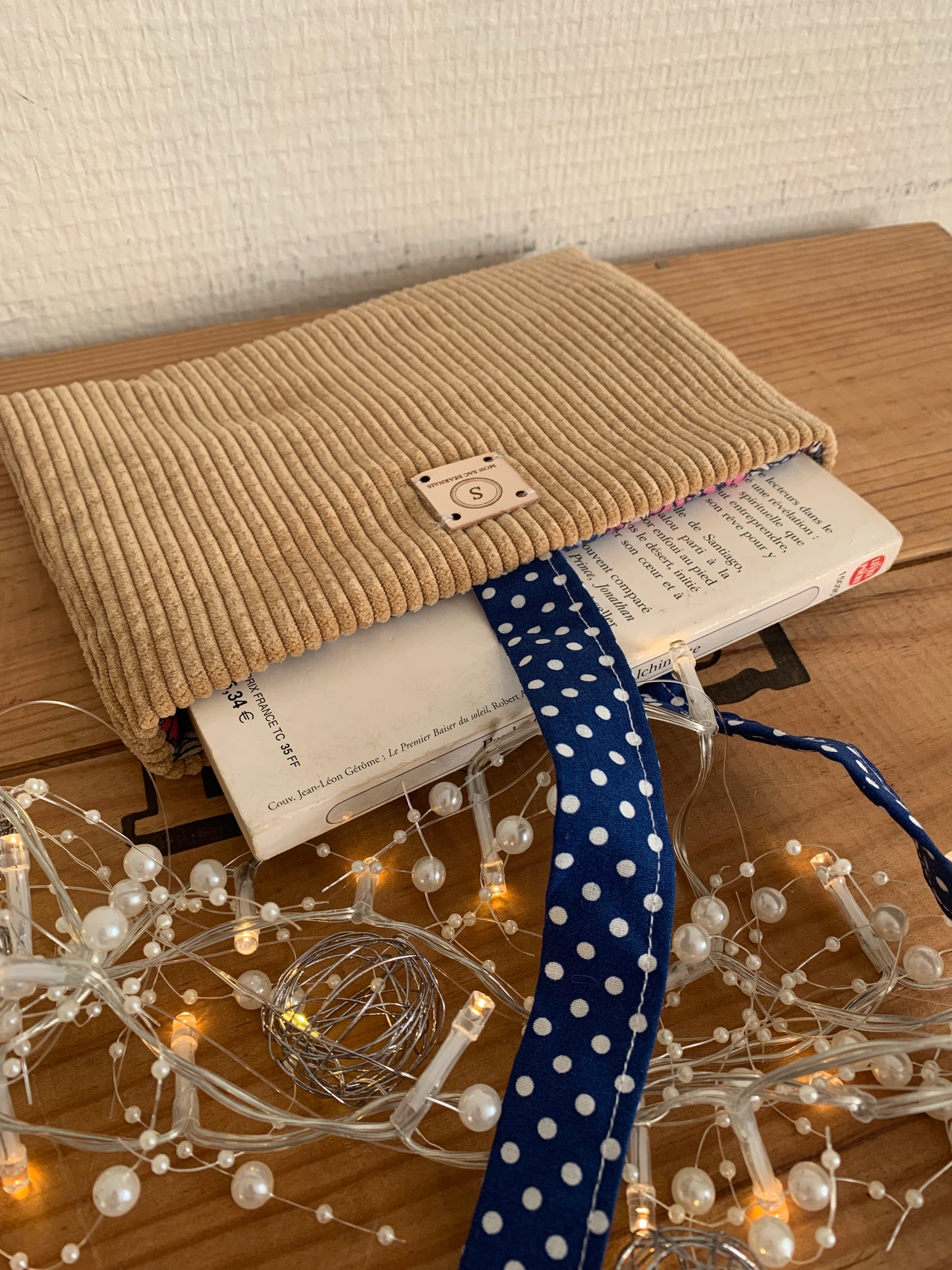 Pochette pour livre de poche 1