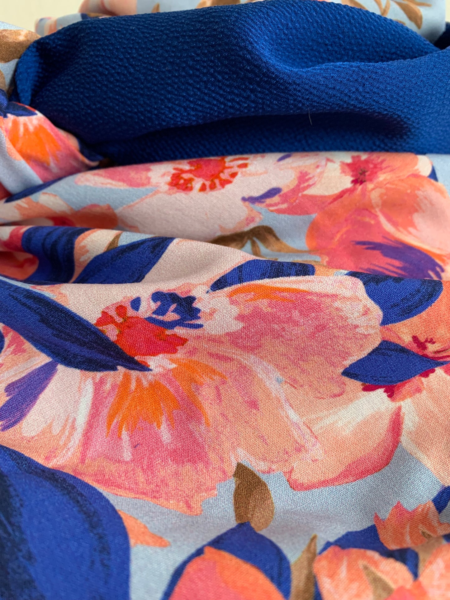 Thélys Grand foulard forme triangle REVERSIBLE MODELE UNIQUE