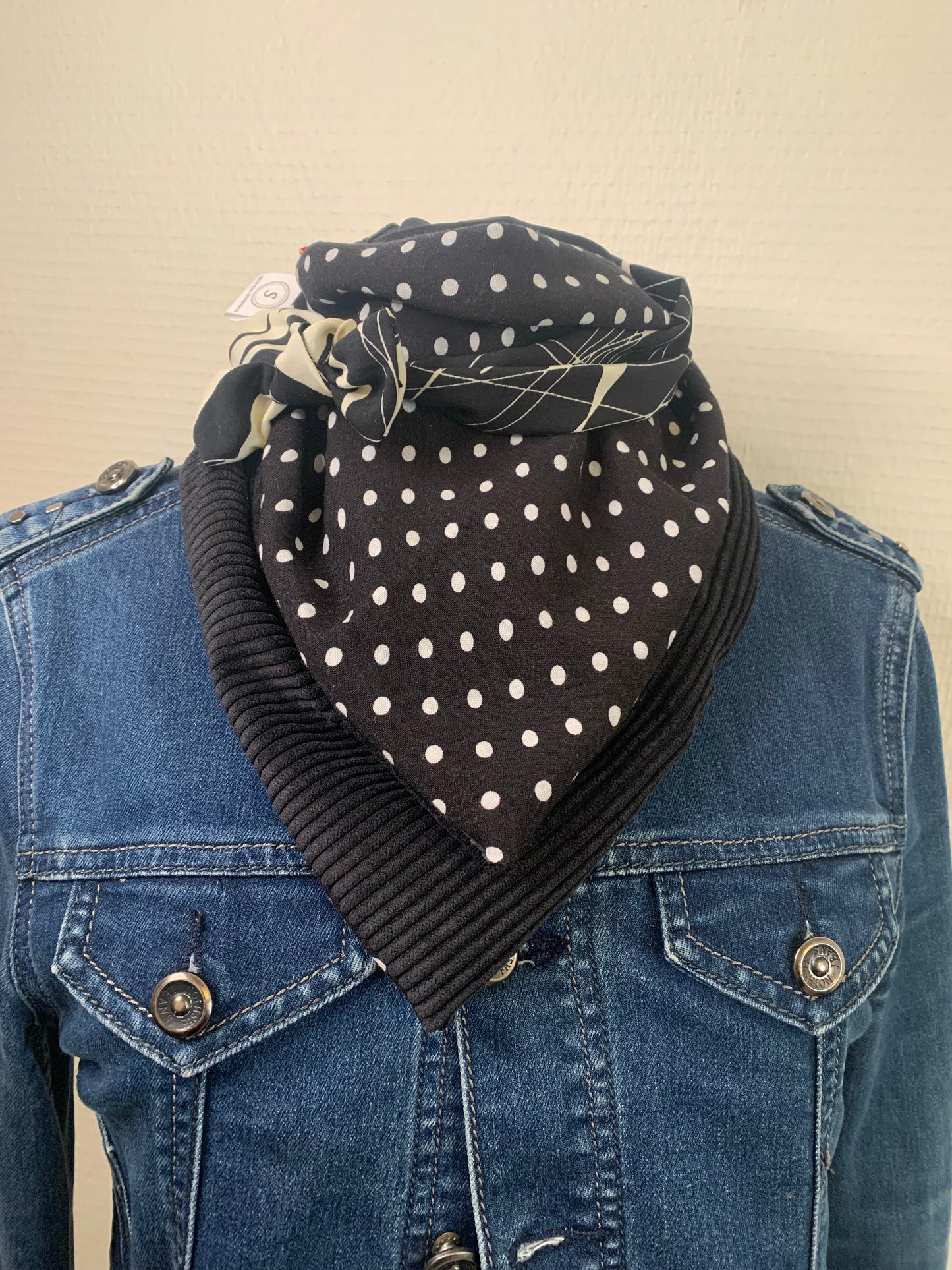 Lemimify Mini Foulard triangle REVERSIBLE Velours et viscose