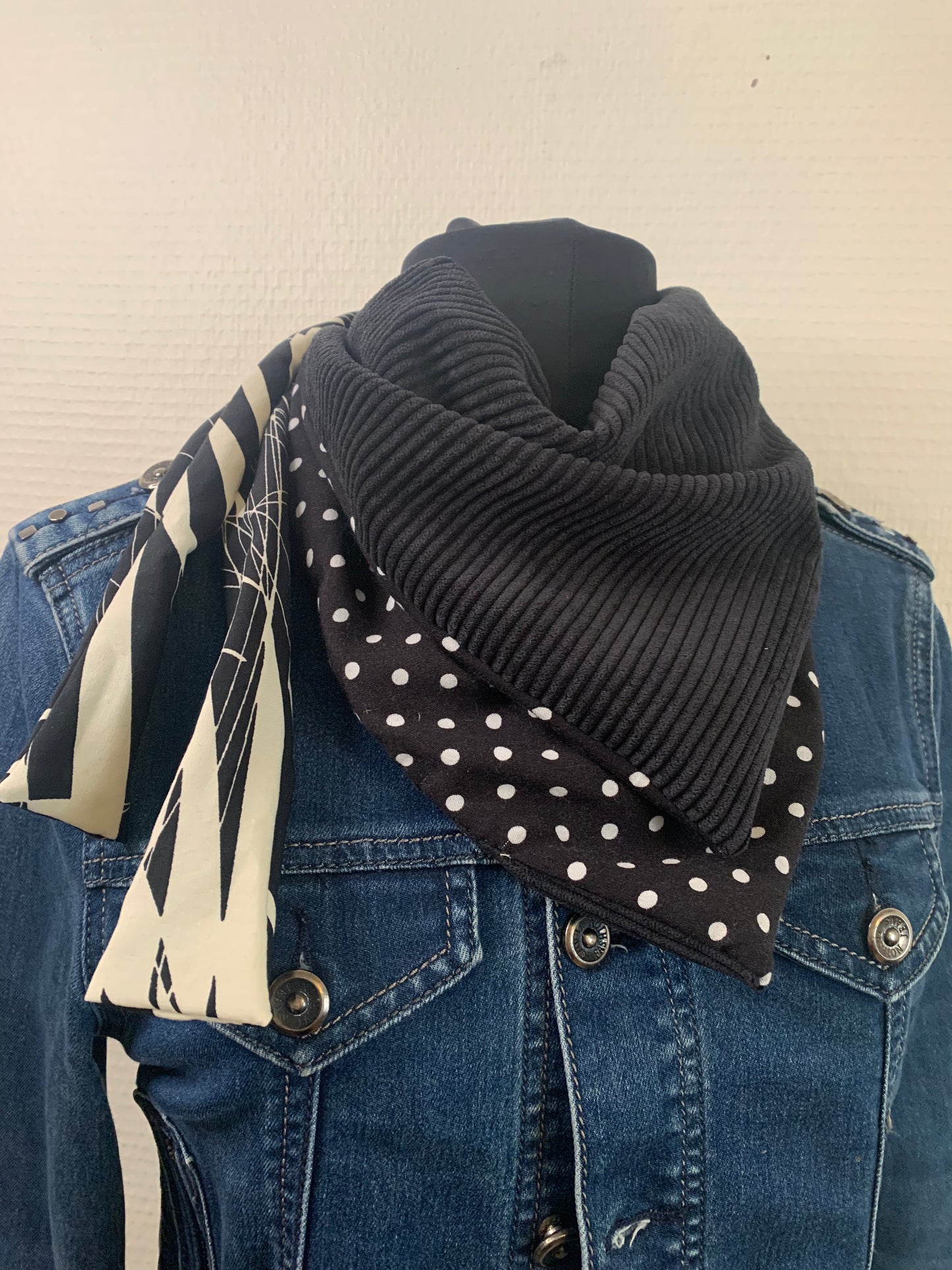 Lemimify Mini Foulard triangle REVERSIBLE Velours et viscose
