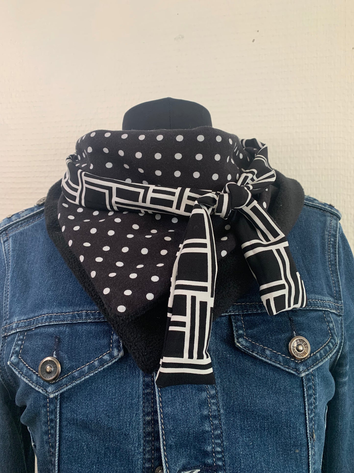 Lemimidy Mini foulard triangle polaire deux viscoses REVERSIBLE