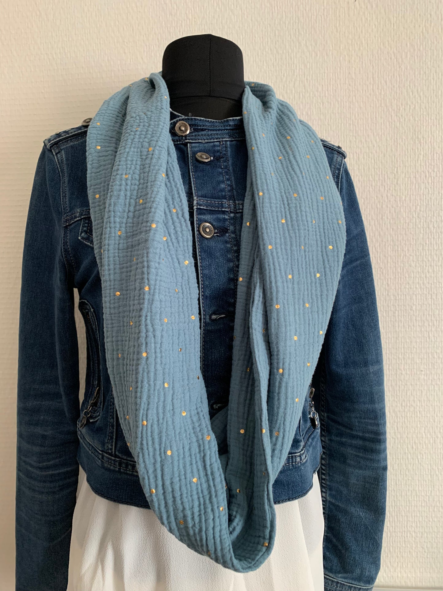 Gaze ciel Double snood en double gaze bleu ciel pointes dorées