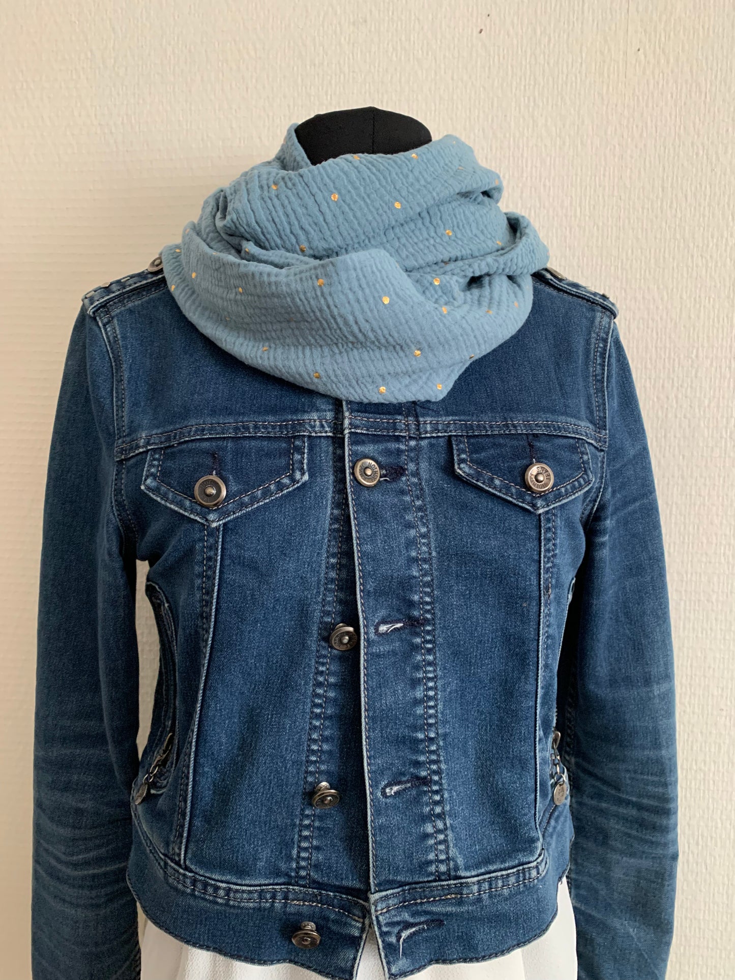 Gaze ciel Double snood en double gaze bleu ciel pointes dorées