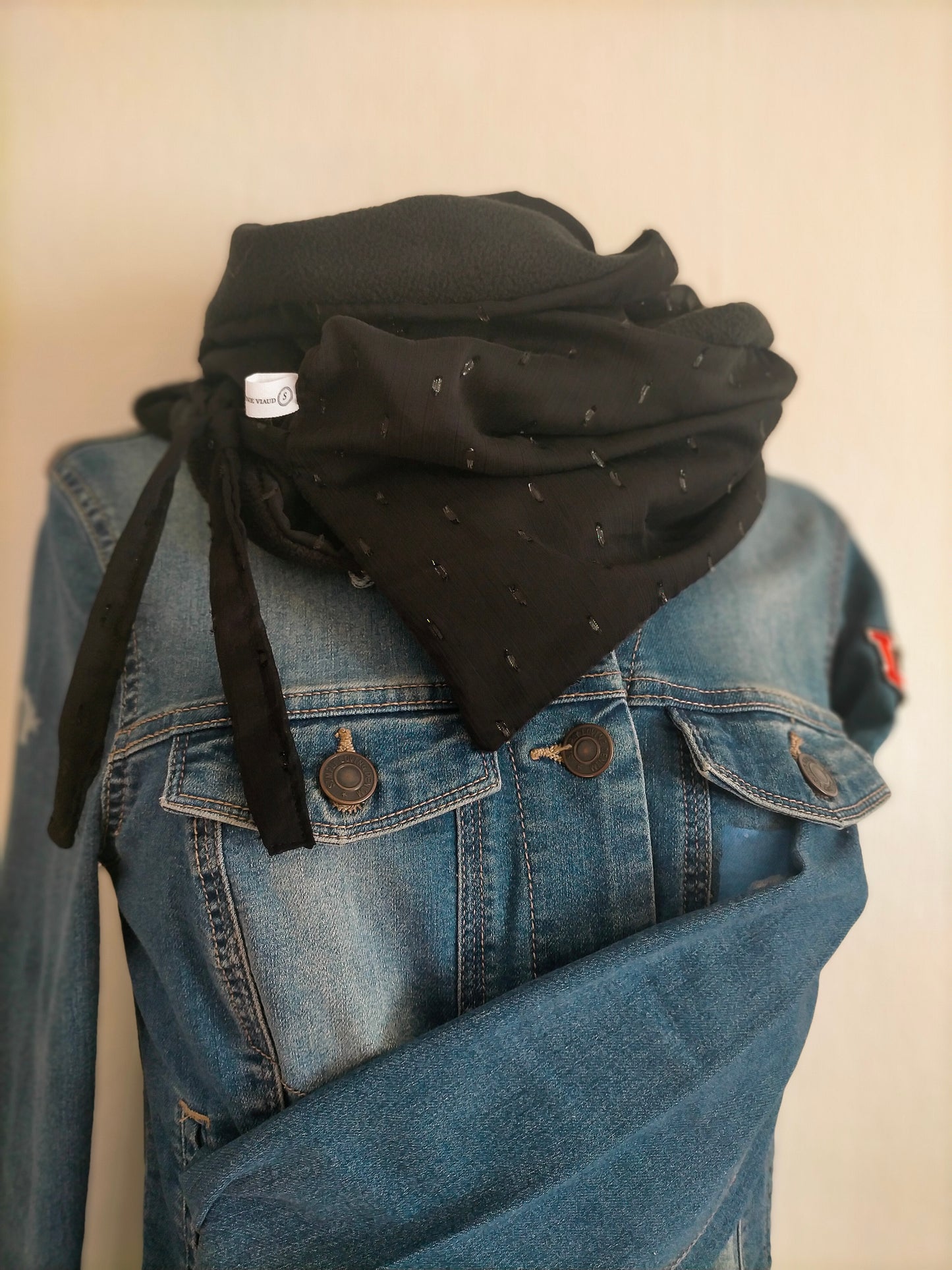 Black Echarpe polaire et voile