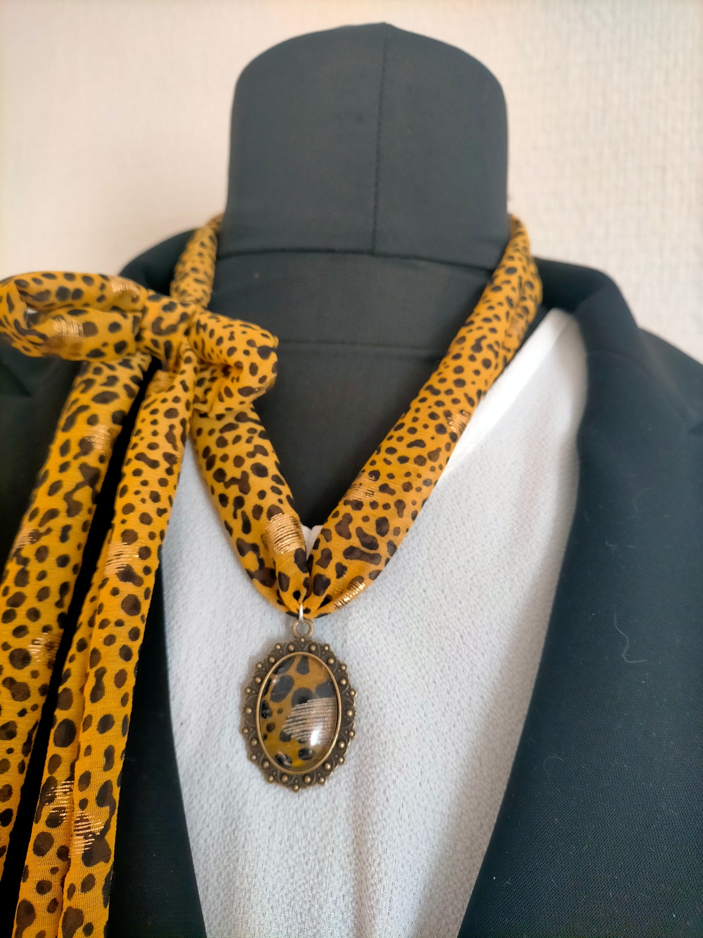 Parure Collier Foulard Lune Adorée et sa bague 093