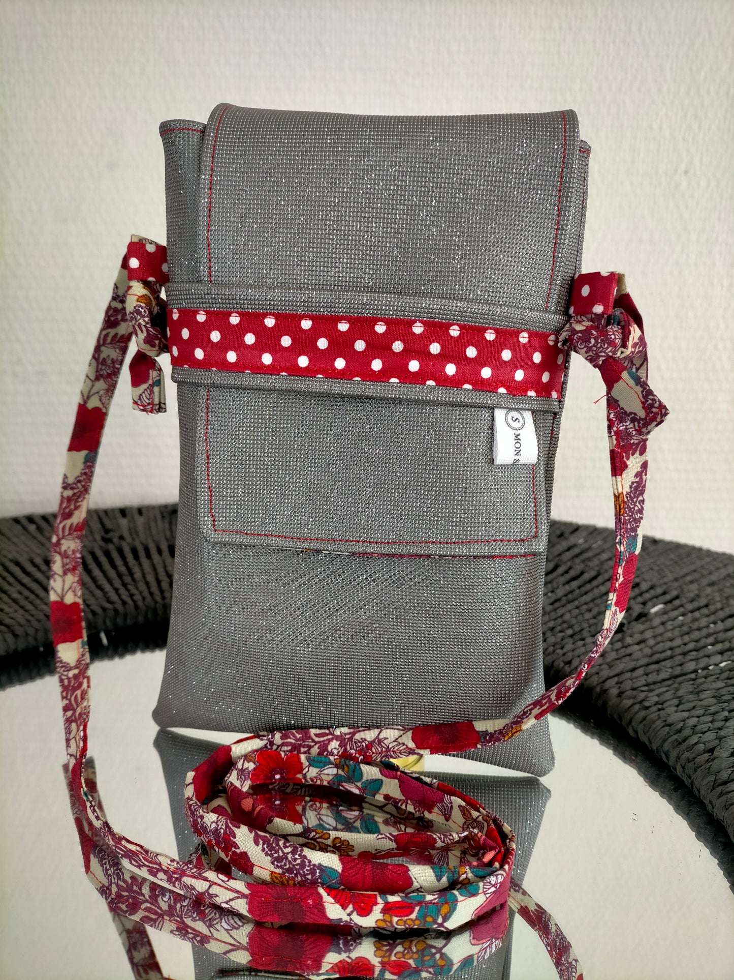 Accroche cœur Pochette en simili cuir à bandoulière