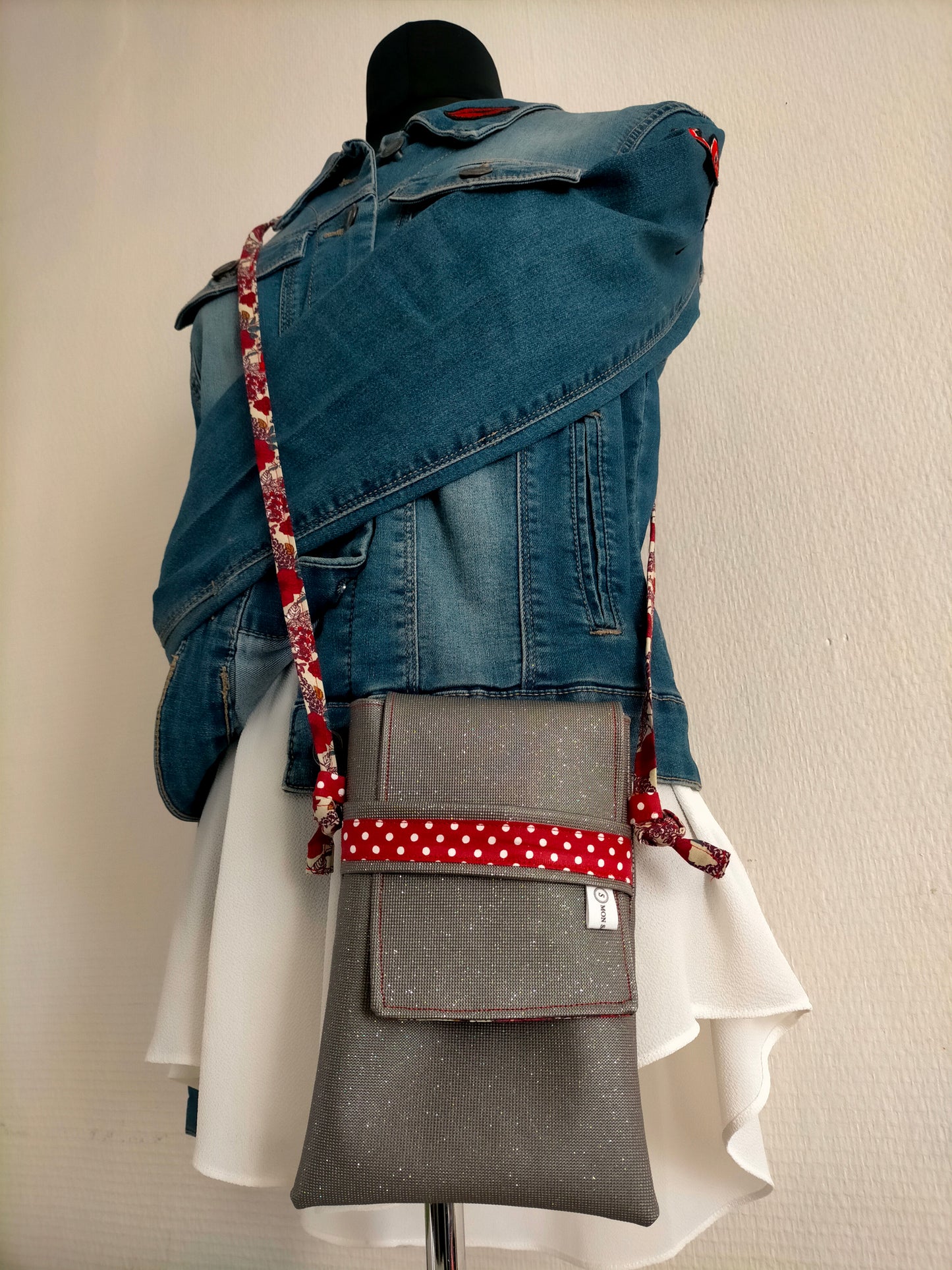 Accroche cœur Pochette en simili cuir à bandoulière