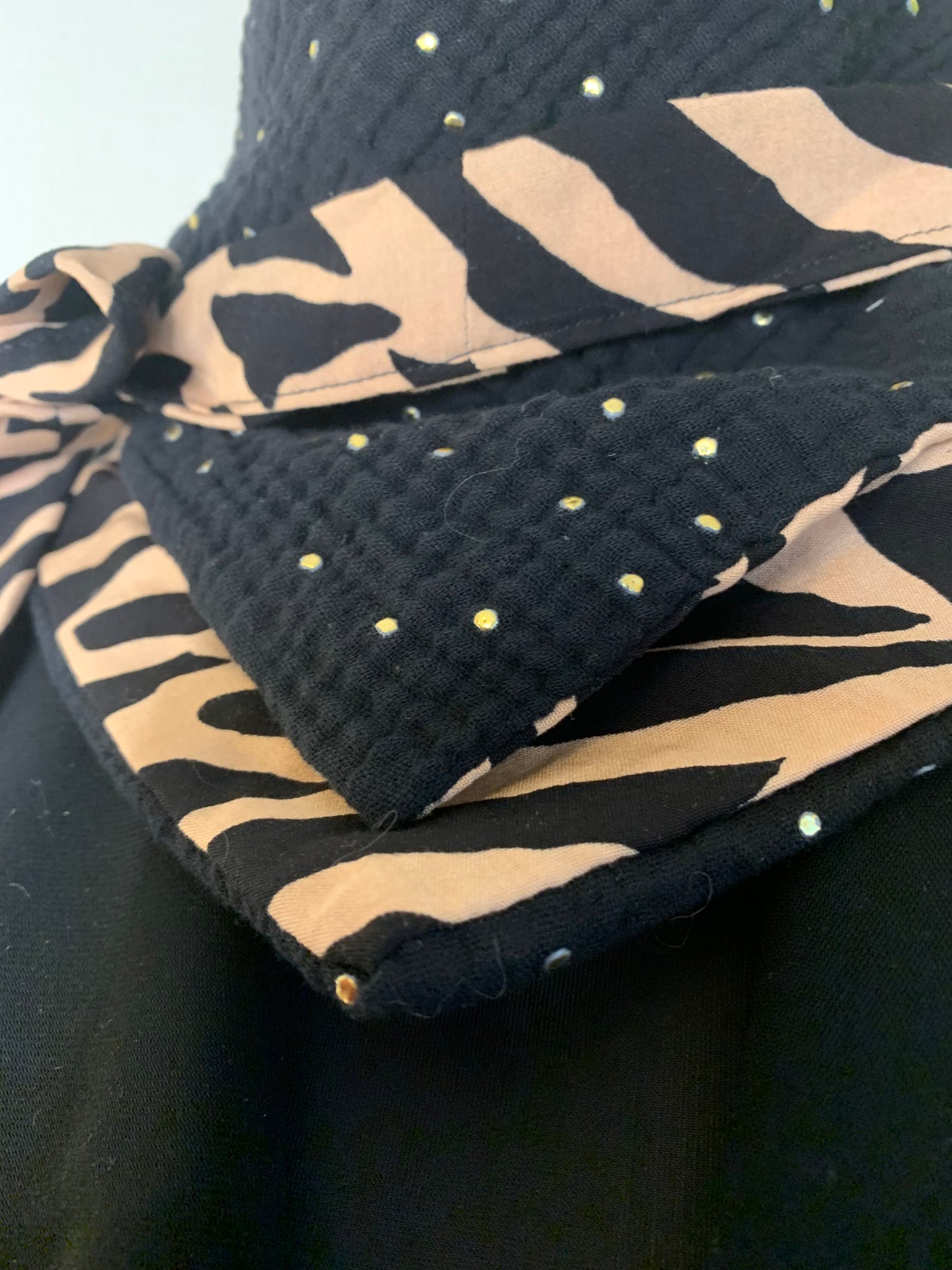 Mimi 17 Foulard forme bandana réversible double gaze pailleté