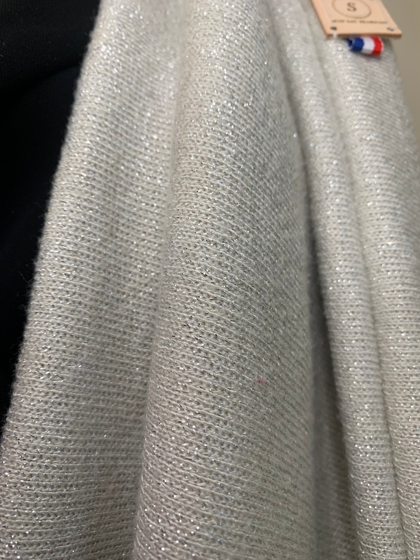 Emilie Écharpe chaude en maille blanc cassé pailleté modèle UNIQUE