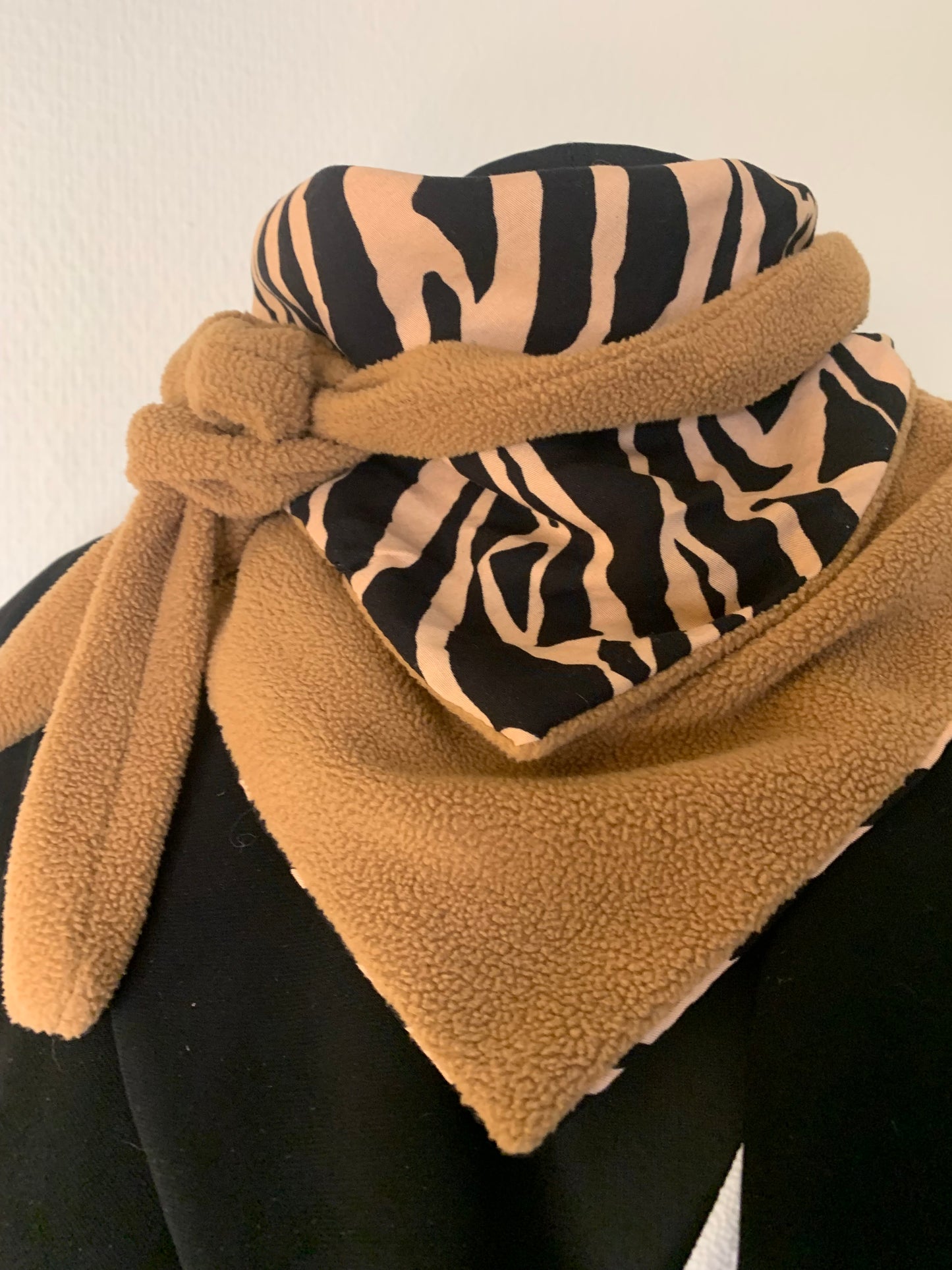 Mimi 16 Foulard forme bandana réversible polaire