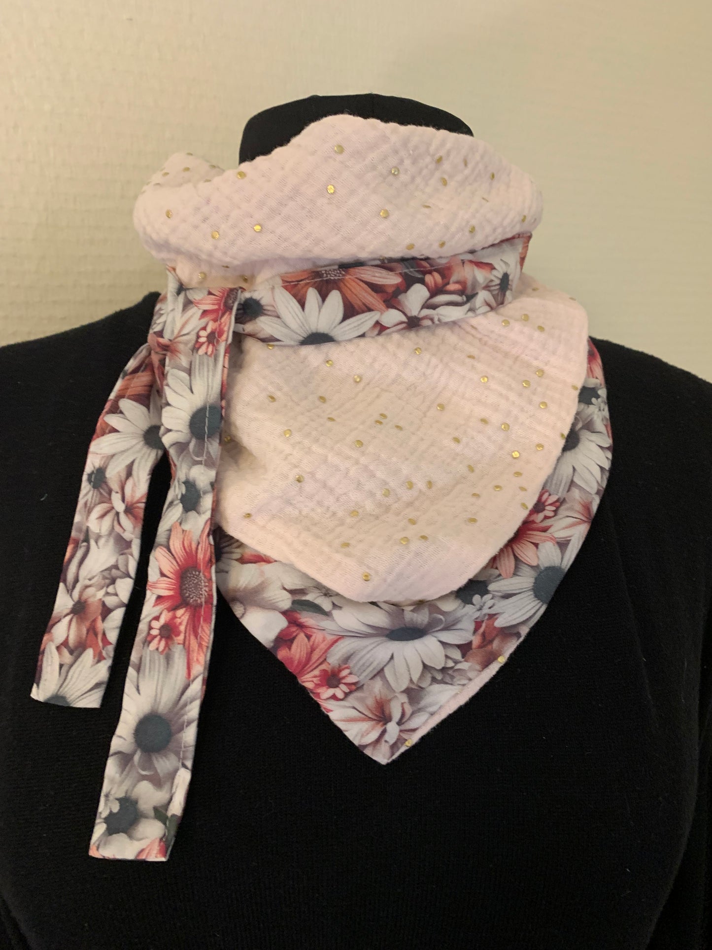 Mimi 24 Foulard façon bandana viscose et double gaze pointes dotées