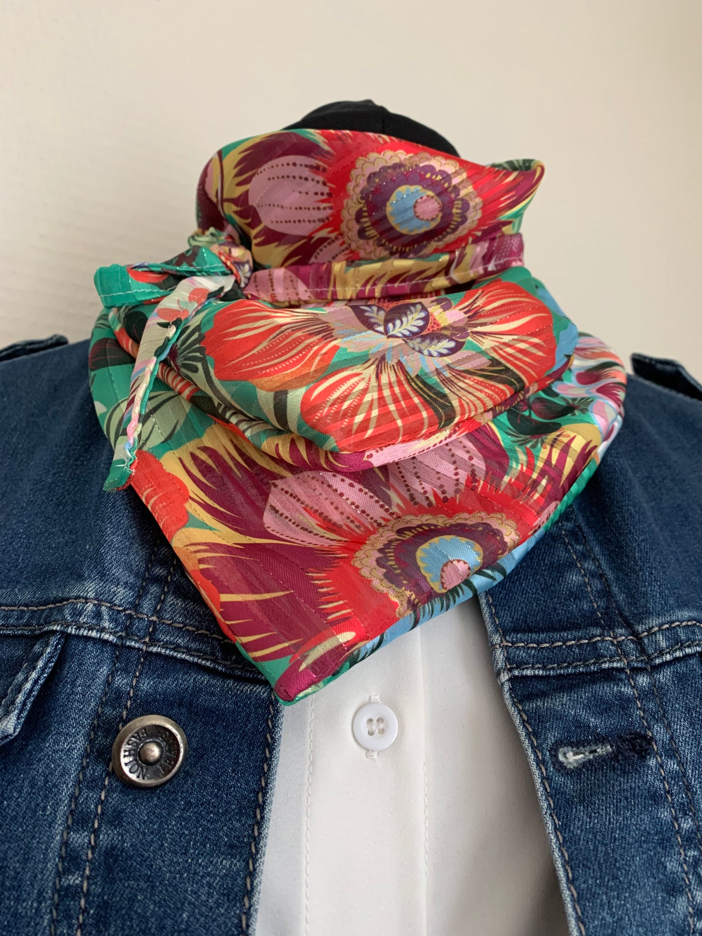 Mimi 23 bis  Foulard façon bandana en voile MODÈLE UNIQUE