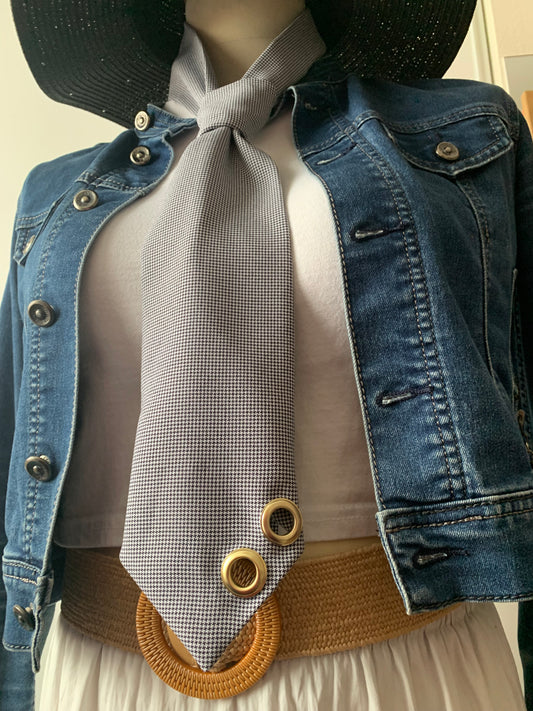 Cravate & 17 pied de poule bleu custom œillet