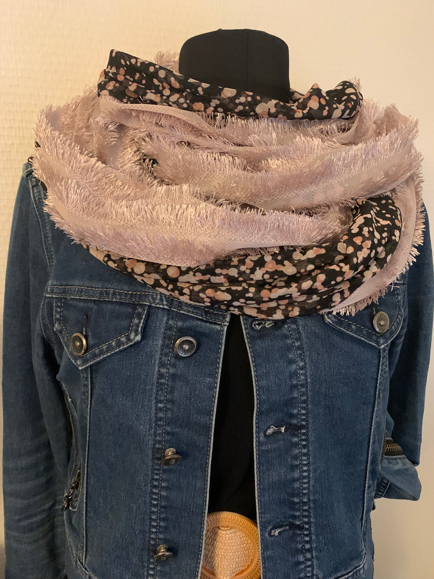 Plume gris Double tour de cou