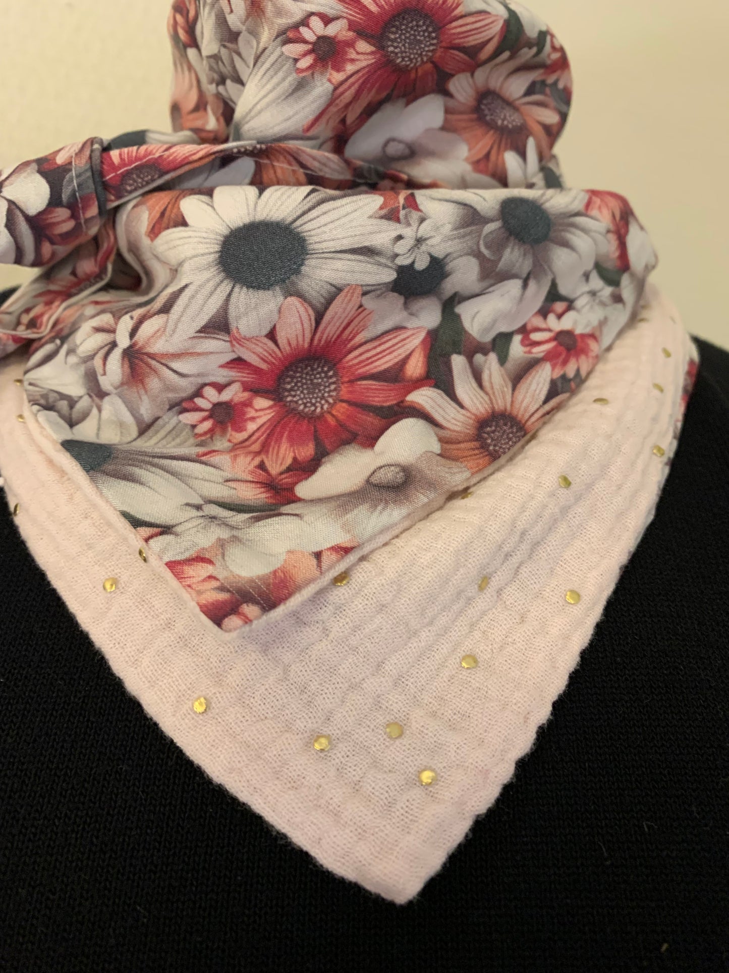 Mimi 24 Foulard façon bandana viscose et double gaze pointes dotées