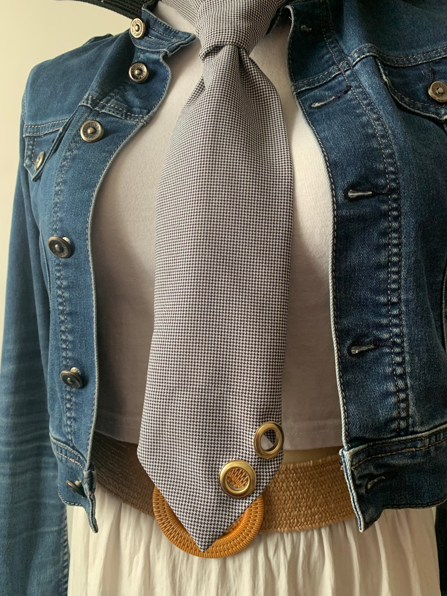 Cravate & 17 pied de poule bleu custom œillet